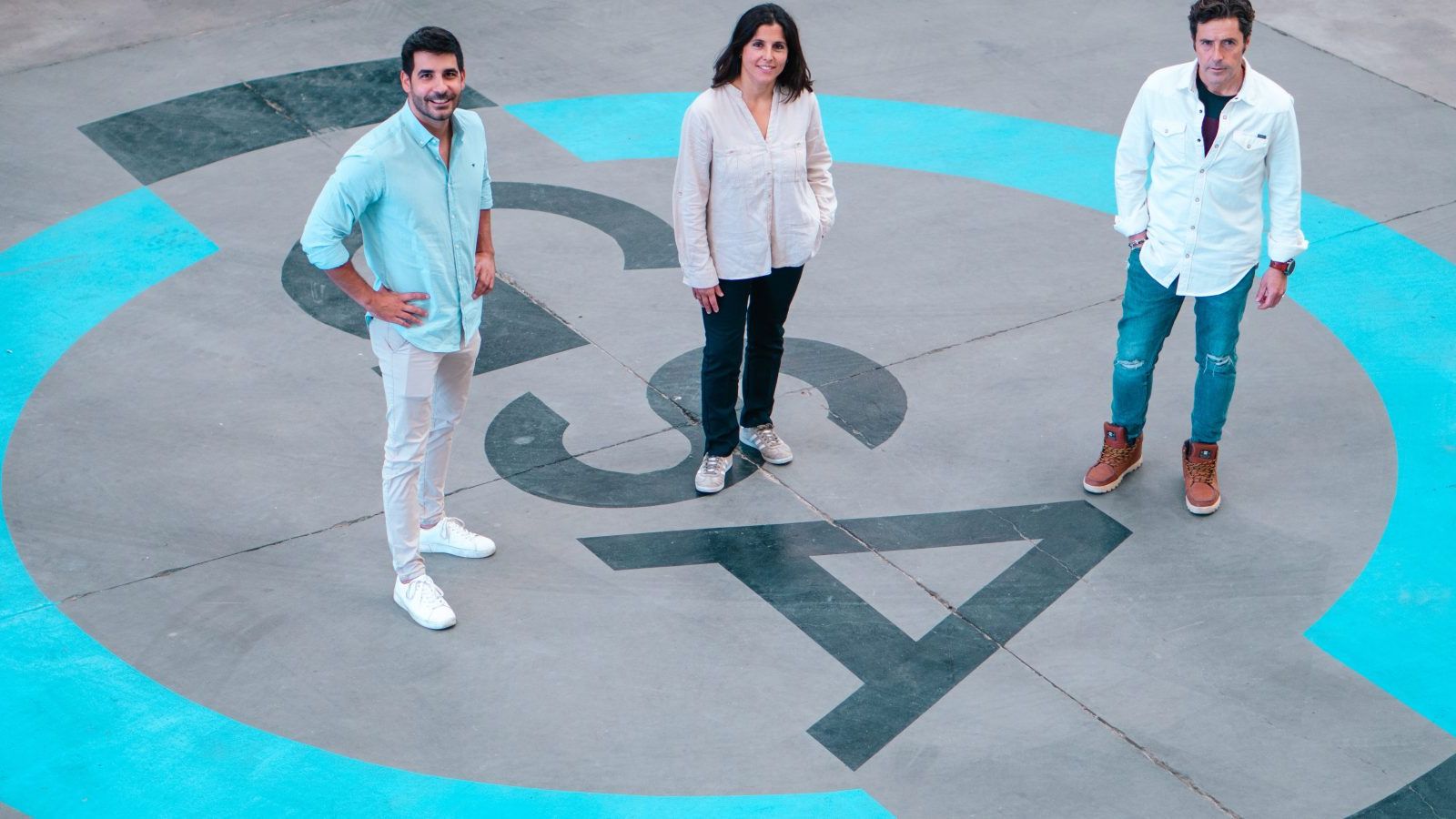 Equipo directivo de GSA: De izqda. a dcha., Álvaro Barco, director Andalucía Oriental (COO); Natalia Macías, directora Andalucía Occidental (COO), y Pedro Caraballo, director general (CEO).  