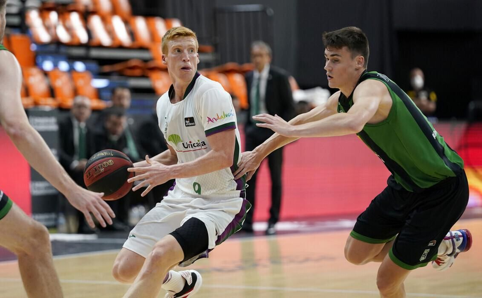 Alberto Díaz, ante Dimitrijevic.