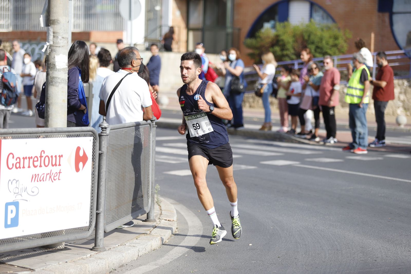 Las imágenes de la vuelta a Huelva de atletismo
