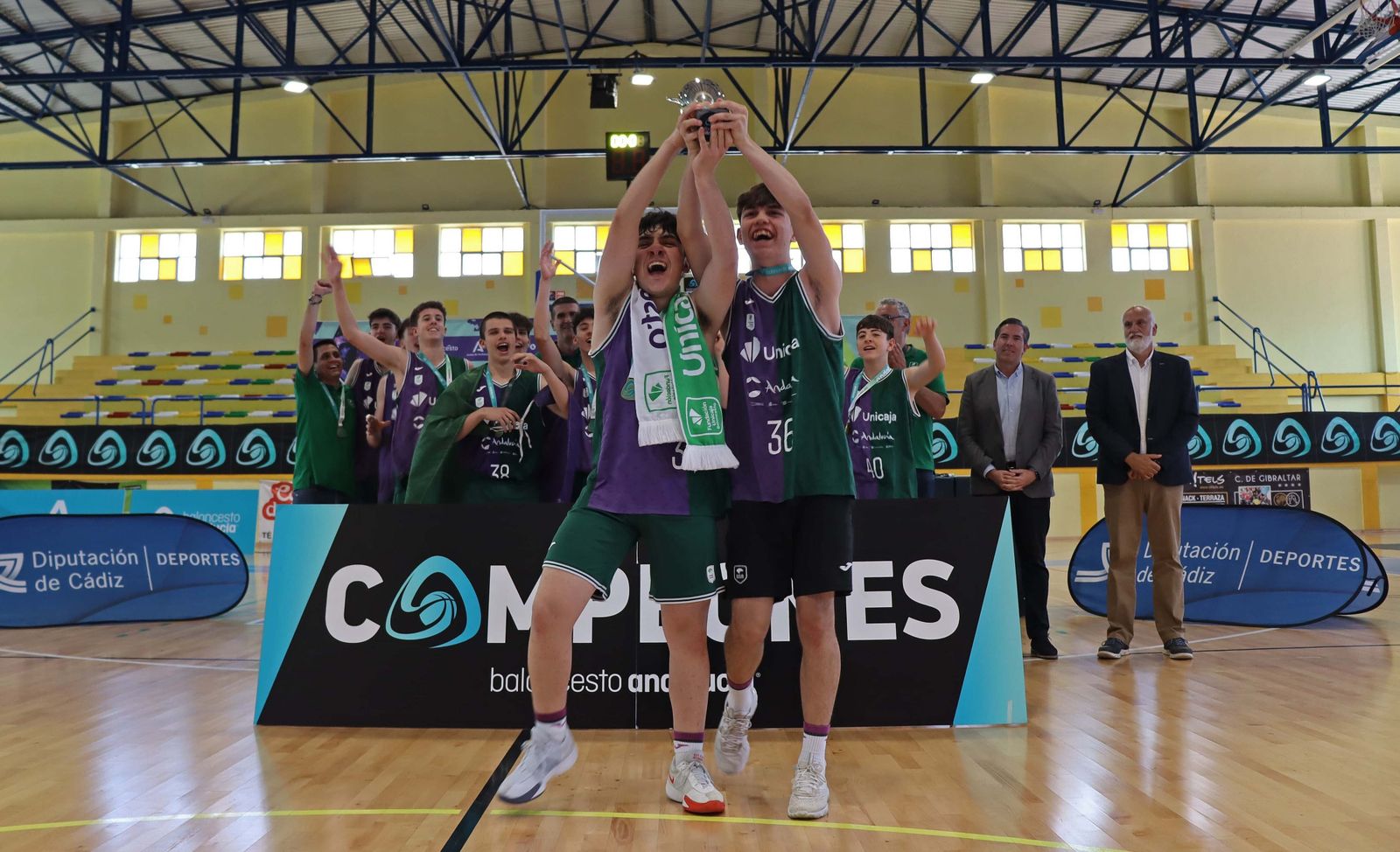 Imágenes de la jornada final del CADEBA infantil masculino de baloncesto en La Línea