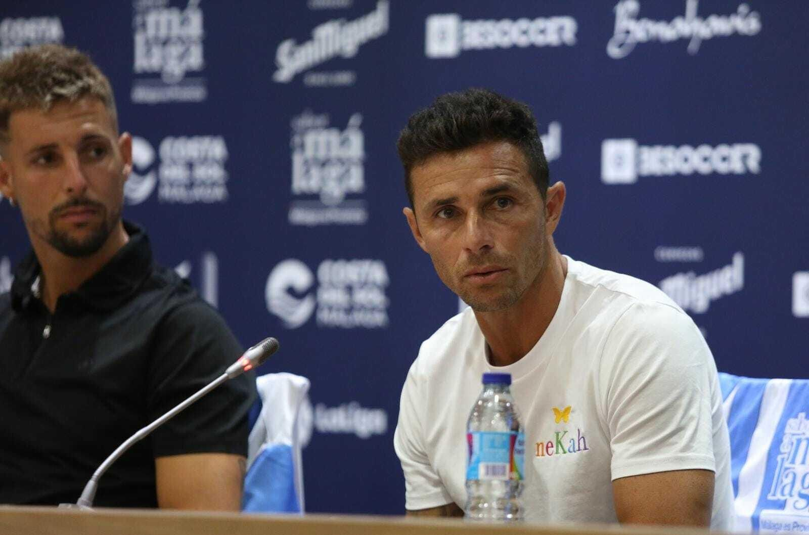 Fotos: El Málaga presenta cinco fichajes de una tacada