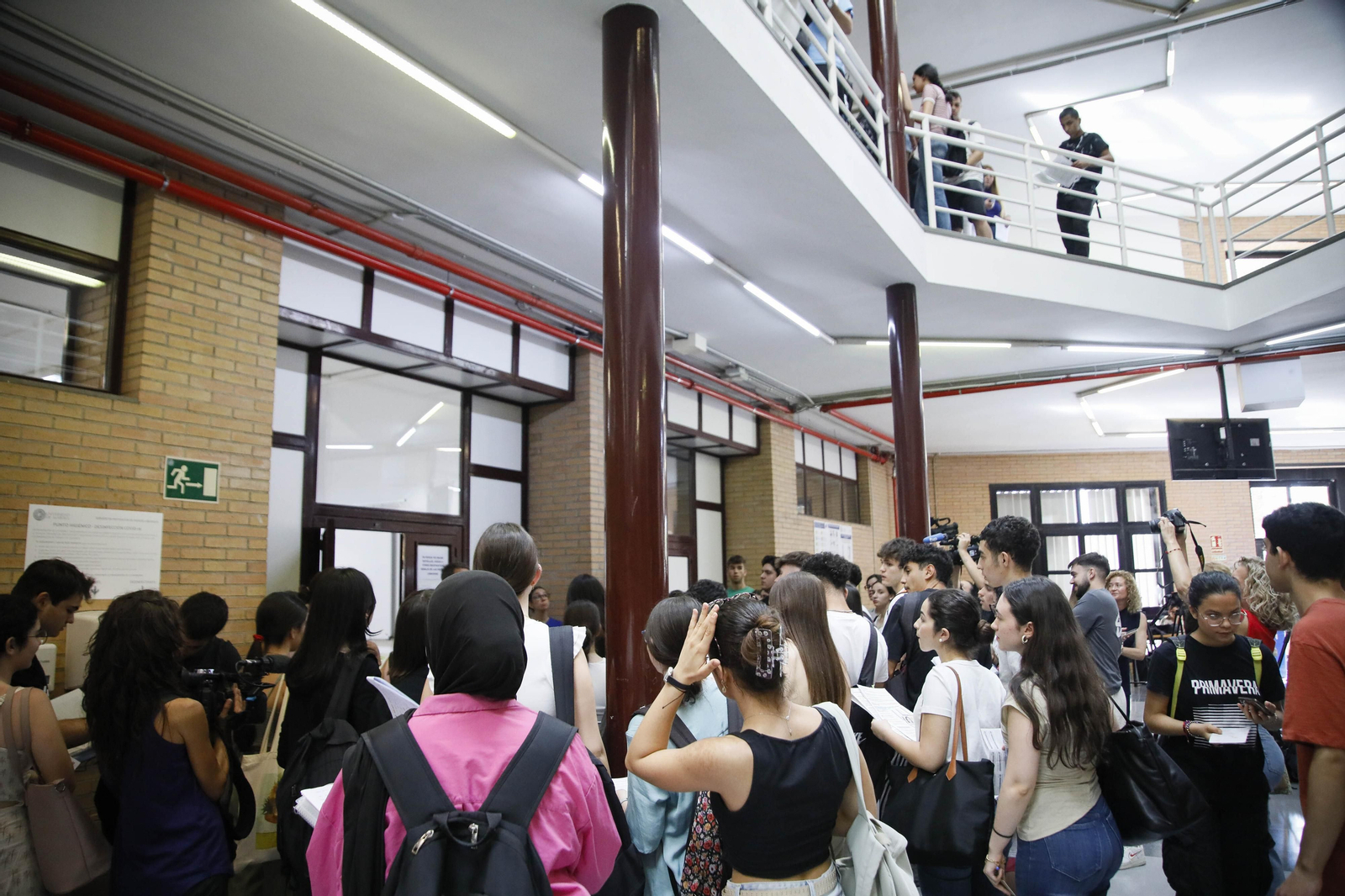 Imágenes de la evaluación para el acceso al sistema universitario (PEvAU)