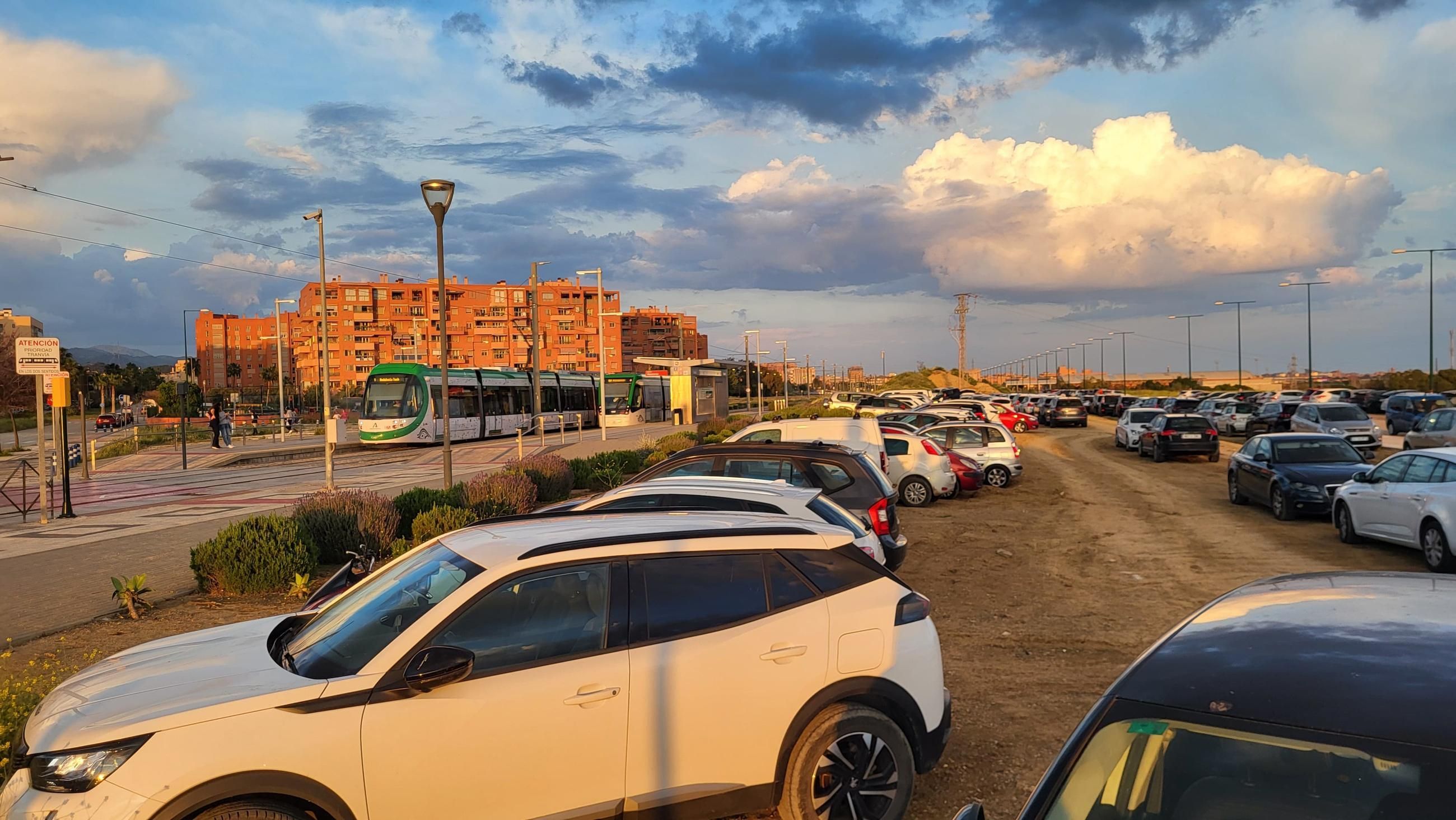 Малага вводит штрафы за автомобили без экологической наклейки