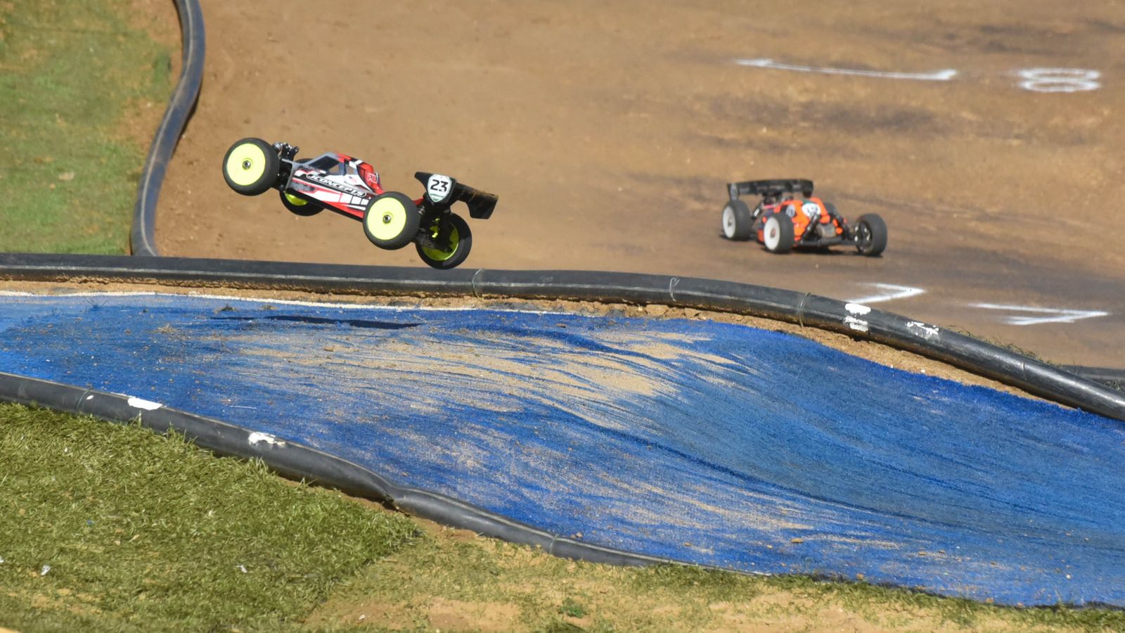Las fotos del Campeonato Andaluz de coches de radio control en el circuito RC 'El Estrecho' en San Roque