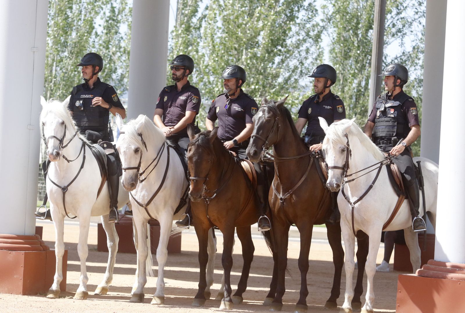 El ambiente del lunes de la Feria de Córdoba, en imágenes