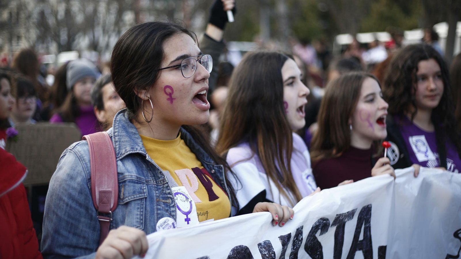 La presencia de mujeres jóvenes fue muy numerosa