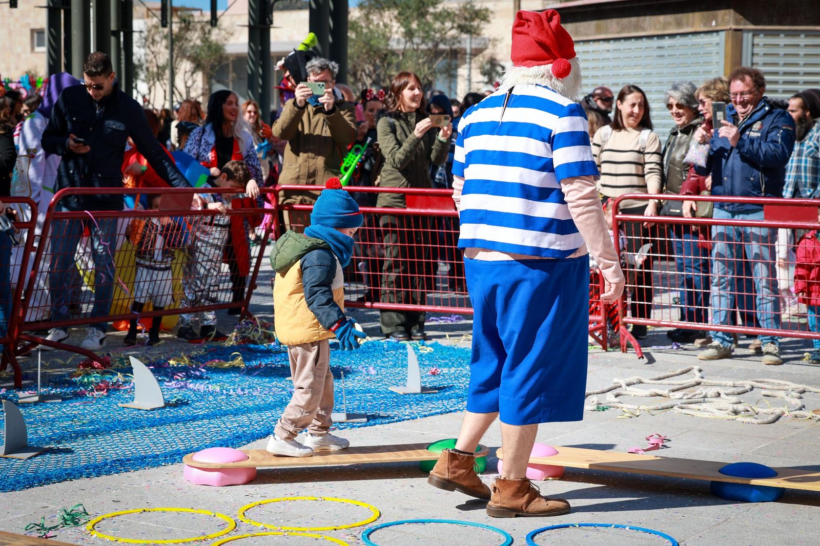 Las mejores imágenes del primer Sábado de Carnaval en Cádiz 2026