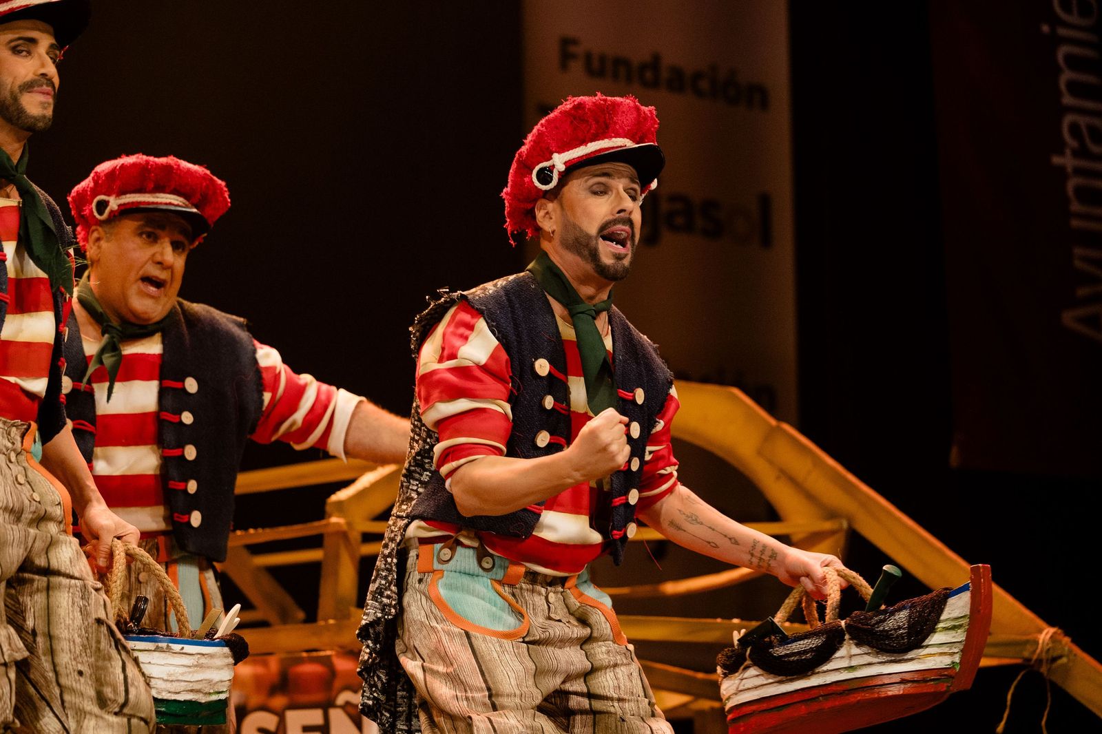 Búscate entre las mejores imágenes de la sexta sesión de cuartos de final del COAC 2026