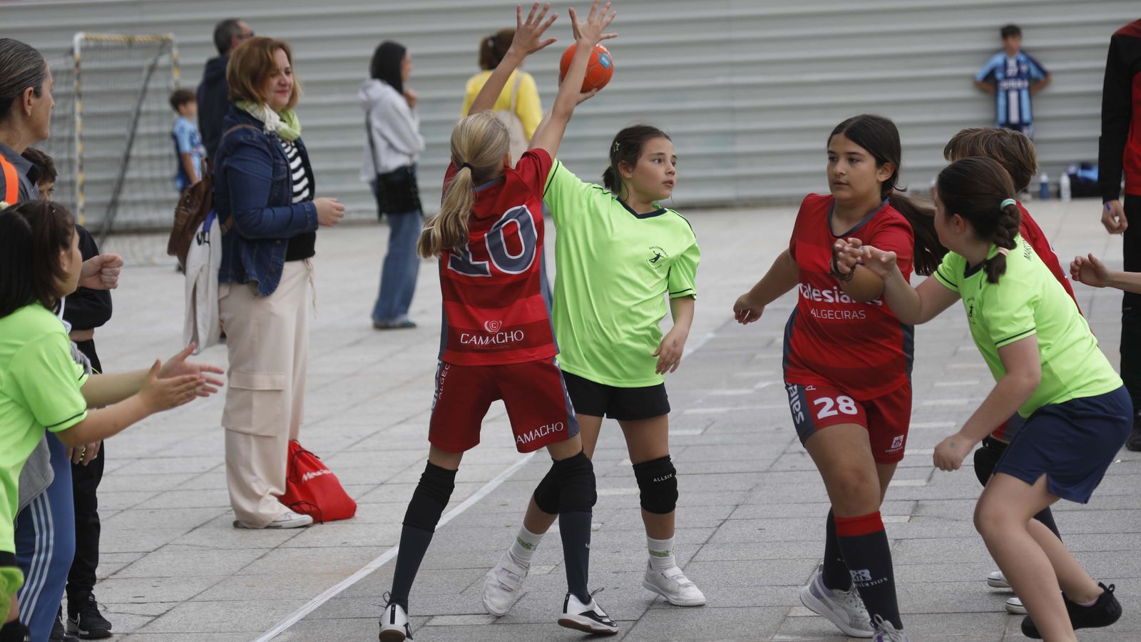 Las fotos de la jornada de balonmano calle