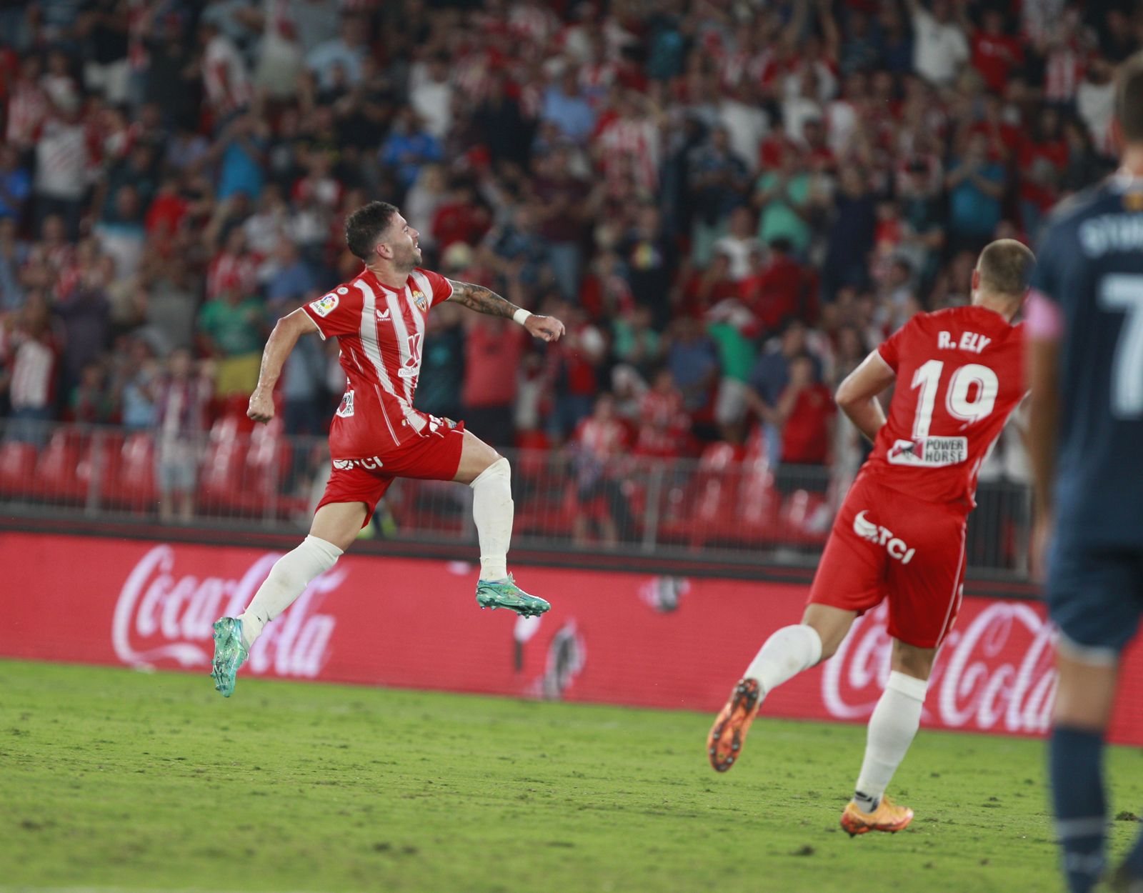 Imágenes del partido de fútbol U.D. Almería-Girona F.C.