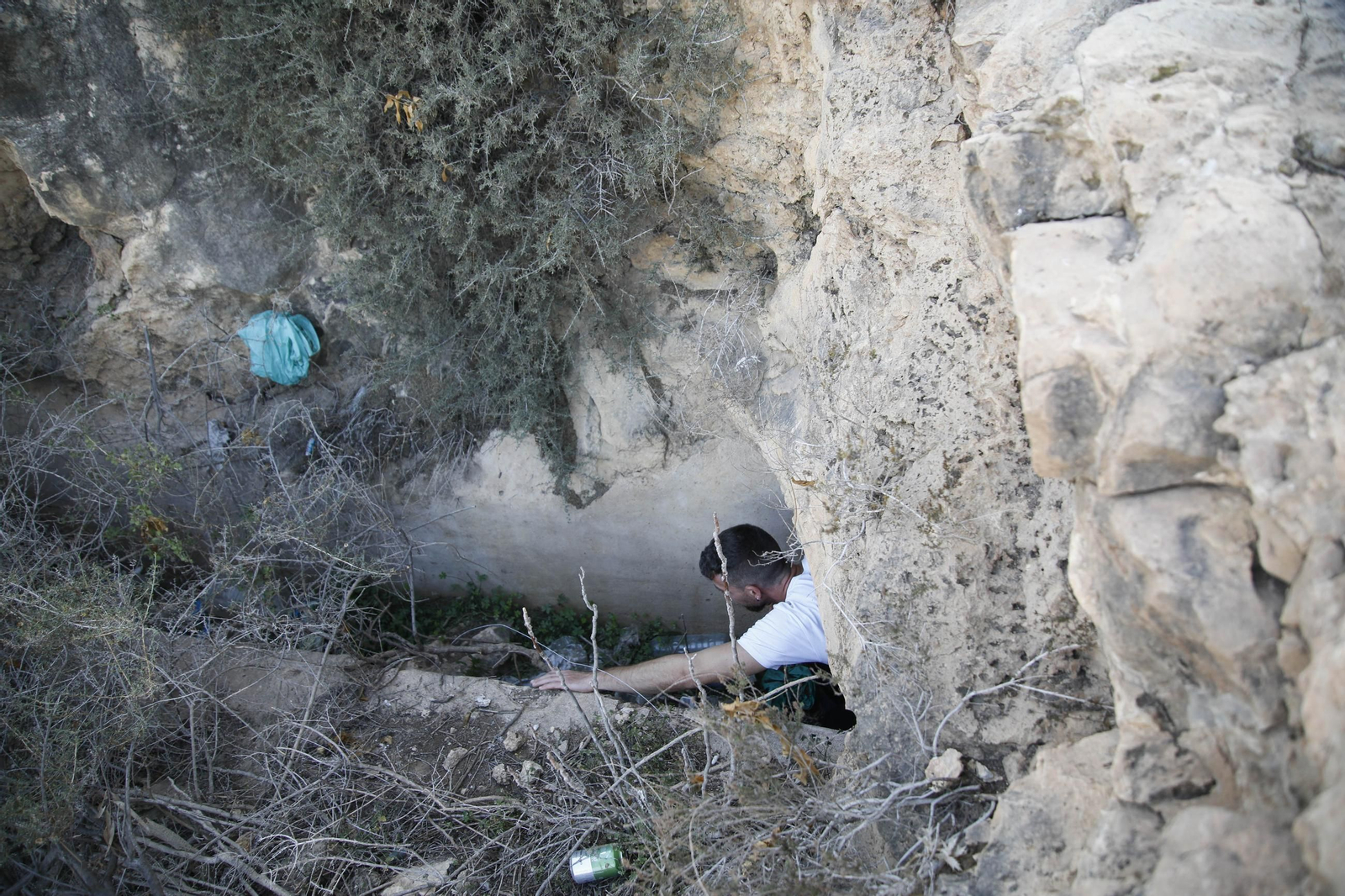 Imágenes de los refugios de la guerra civil descubierto en el barrio de Las Trincheras