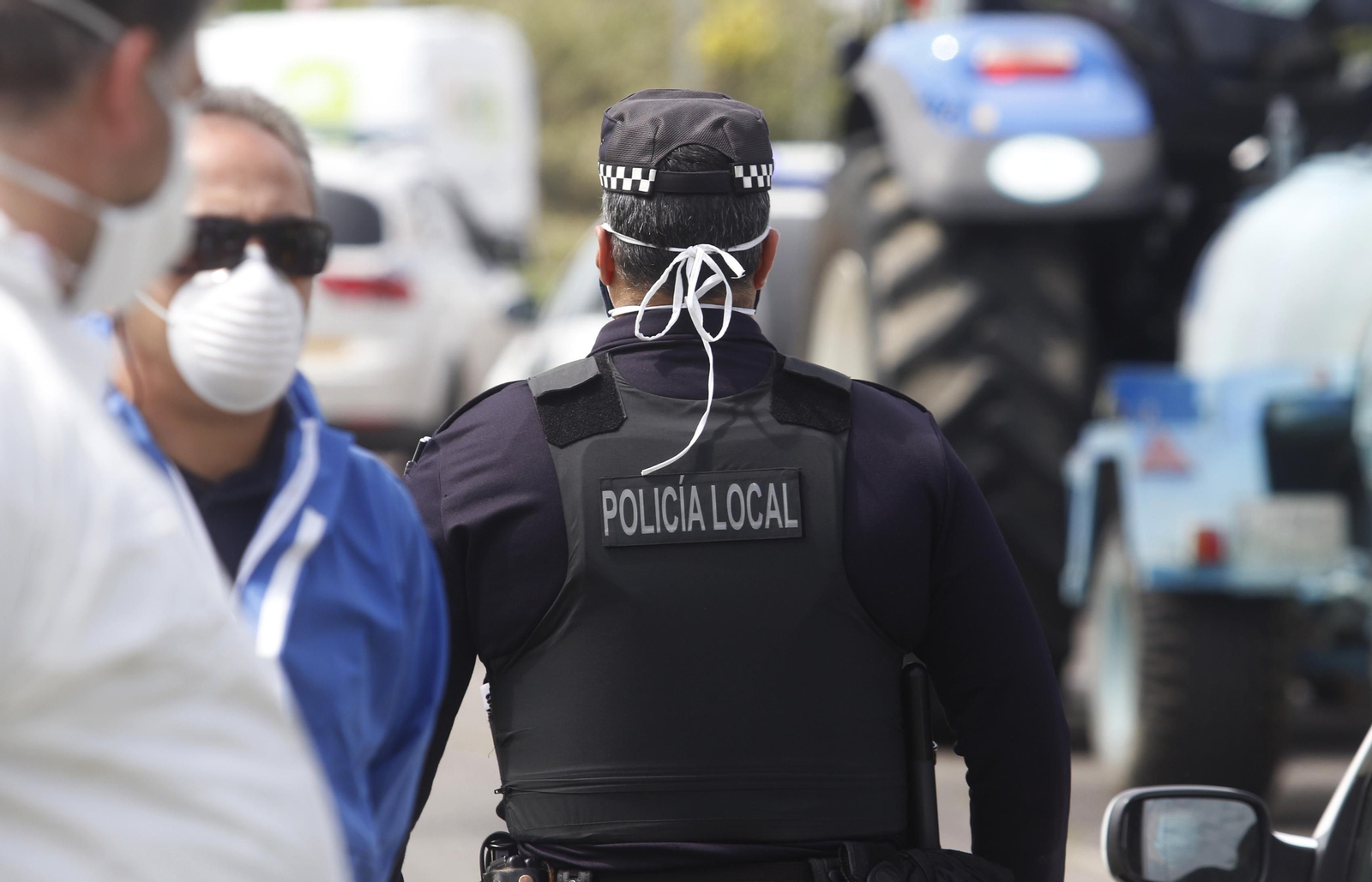 Las fotos del homenaje de los agricultores a los sanitarios de Córdoba