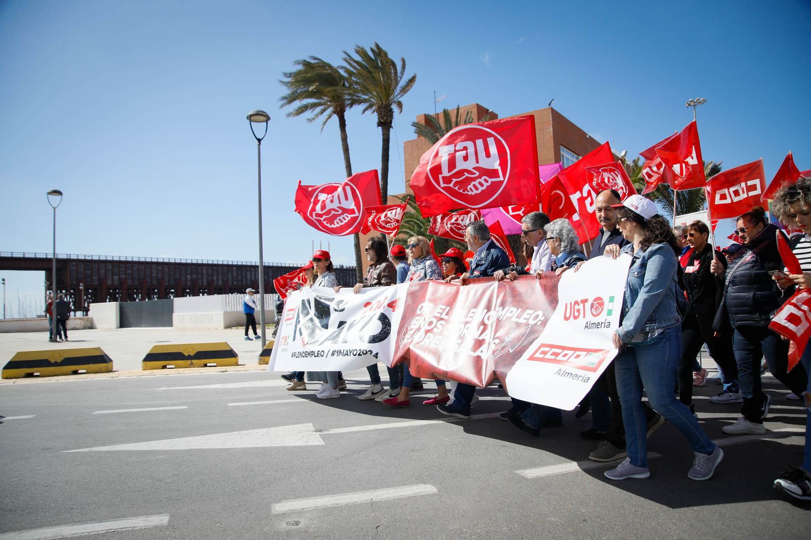 Las imágenes de la manifestación del Día del Trabajador en Almería