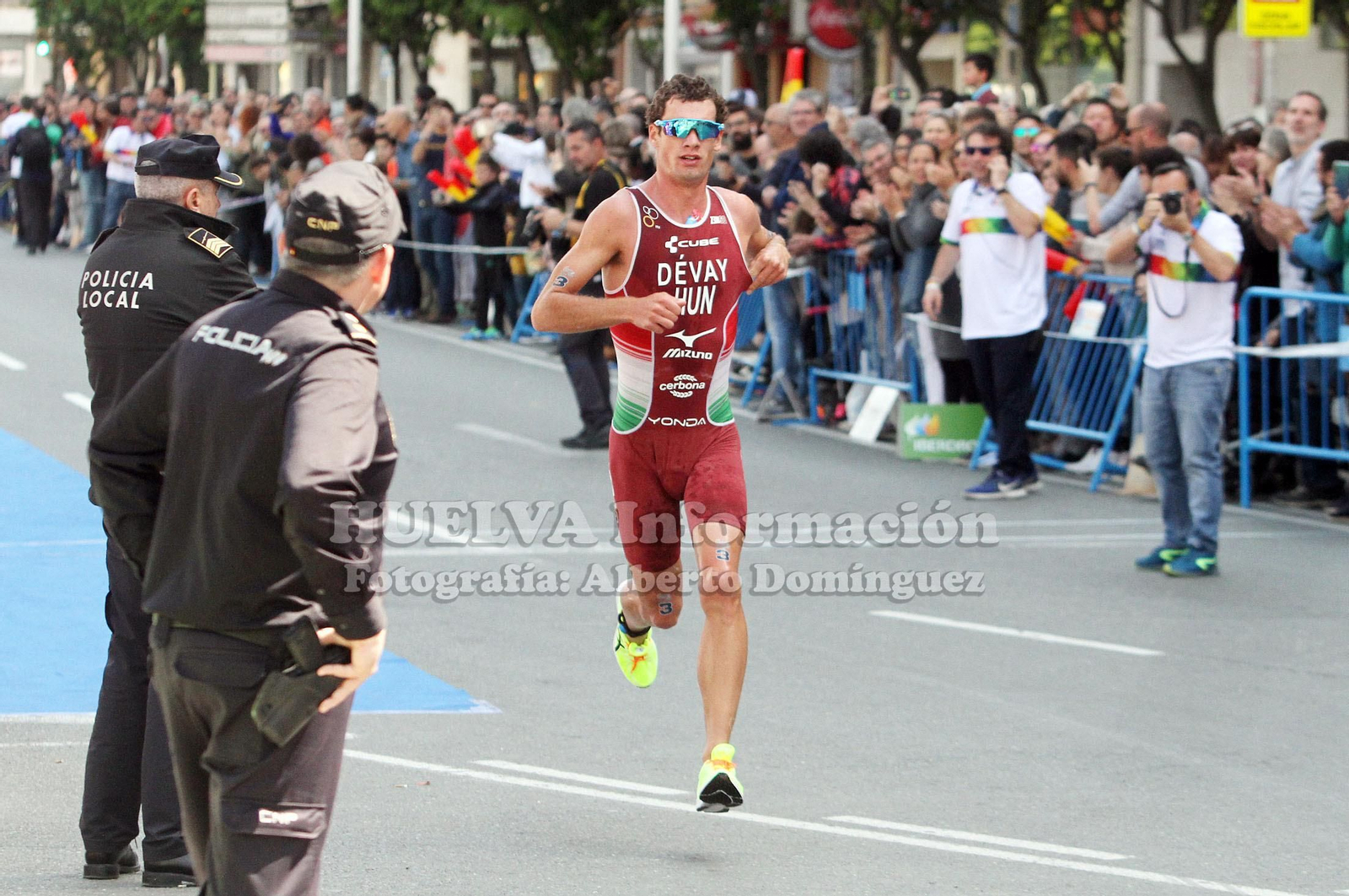 Triatlón en Huelva, imágenes de la Copa de Europa y Campeonato Iberoamericano