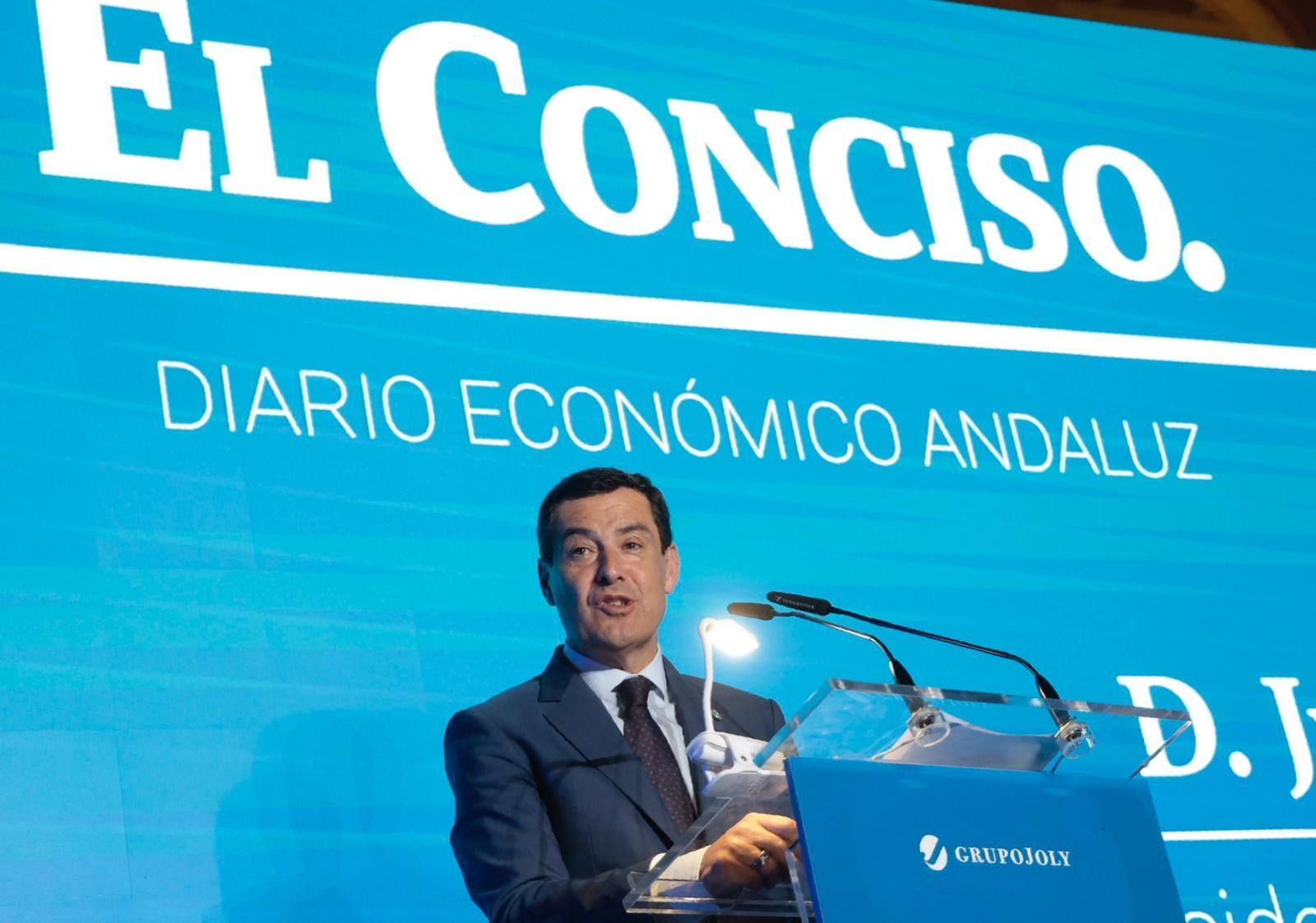 El presidente de la Junta de Andalucía, Juanma Moreno, durante la presención de 'El Conciso'