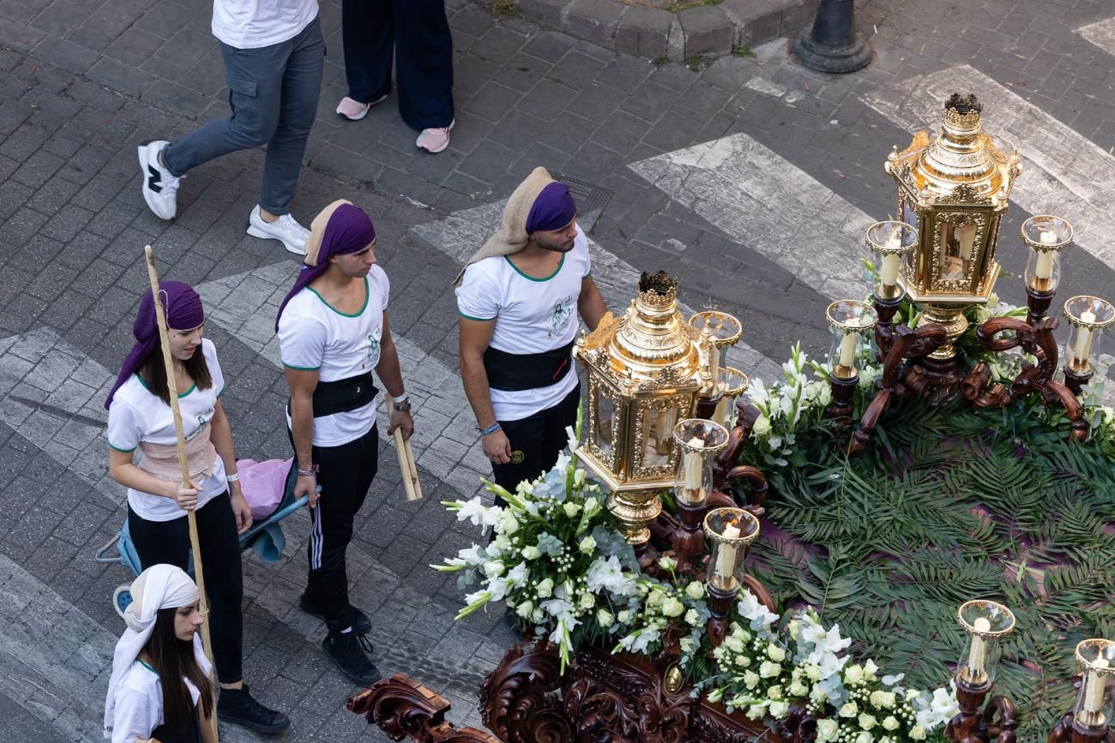 Un Jaén repleto de fieles acompañan los traslados de las veinte imágenes de la Magna (II)