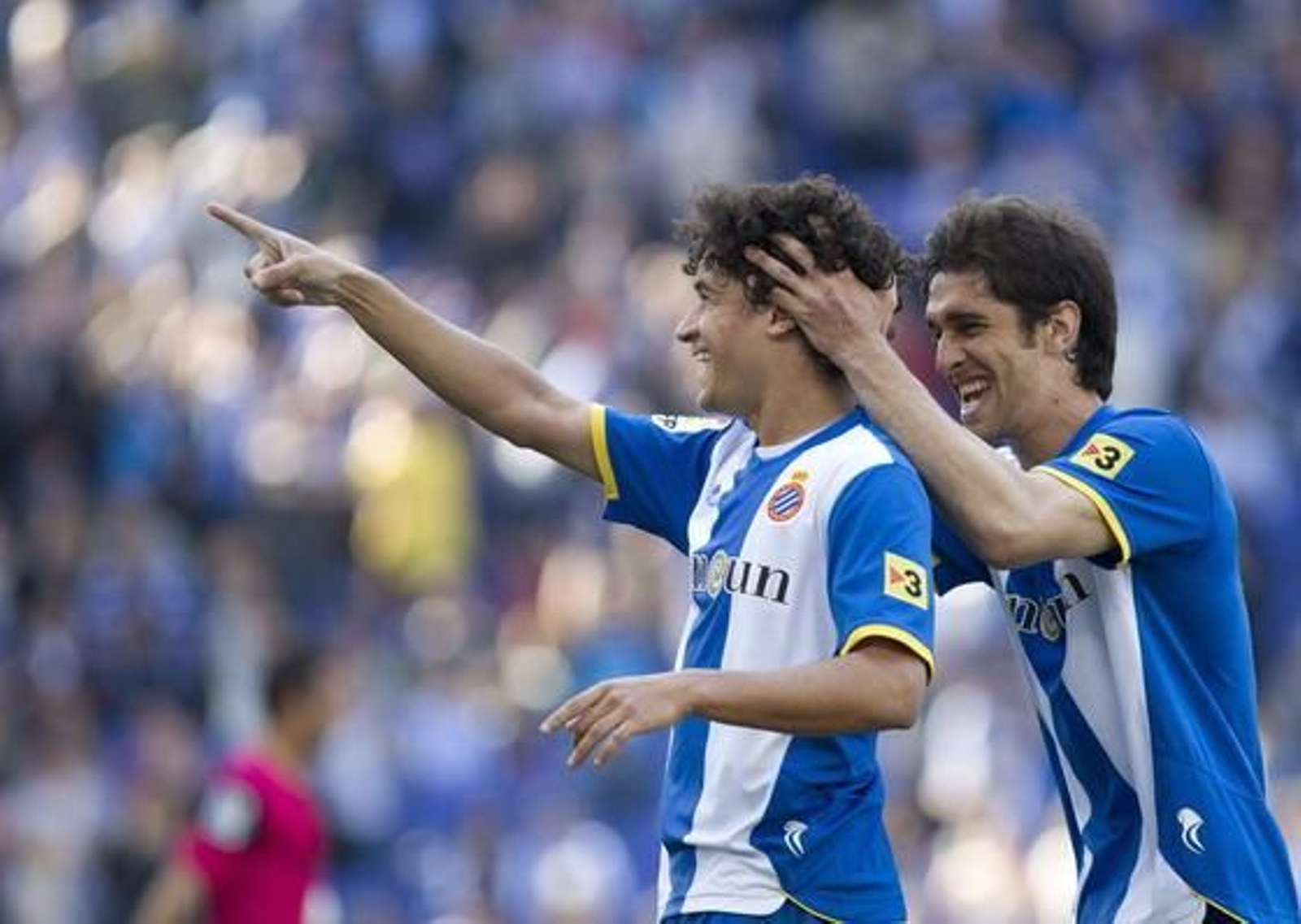 El Málaga remonta un partido, esta vez uno que se había puesto muy complicado, para igualar con el Valencia en la tercera plaza.  


Foto: EFE