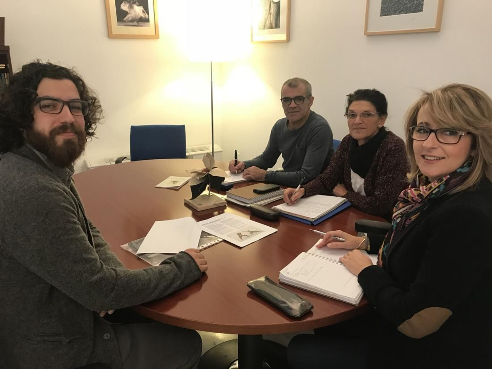 Dario Bejarano, durante su reunión con Pilar Pintor.
