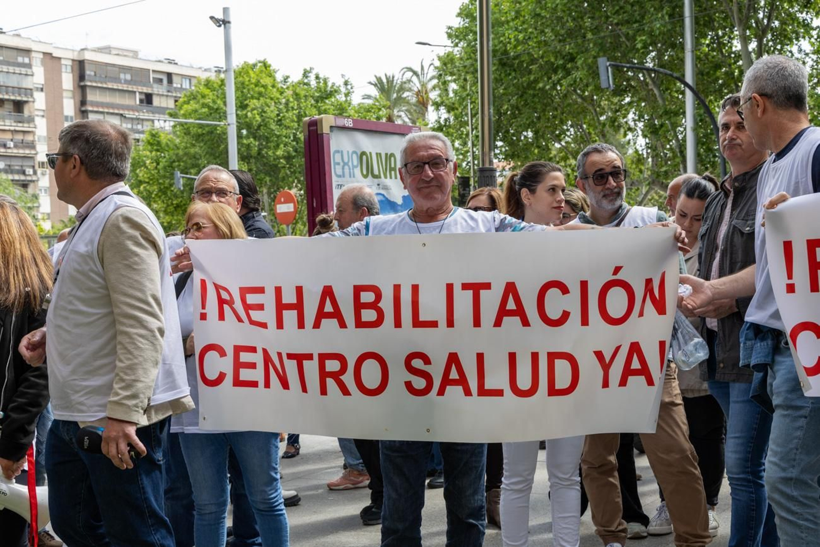 Concentración en contra del Cierre del Centro de Salud de Cazorla y por la apertura del Hospital de Alta Resolución de Cazorla al 100%