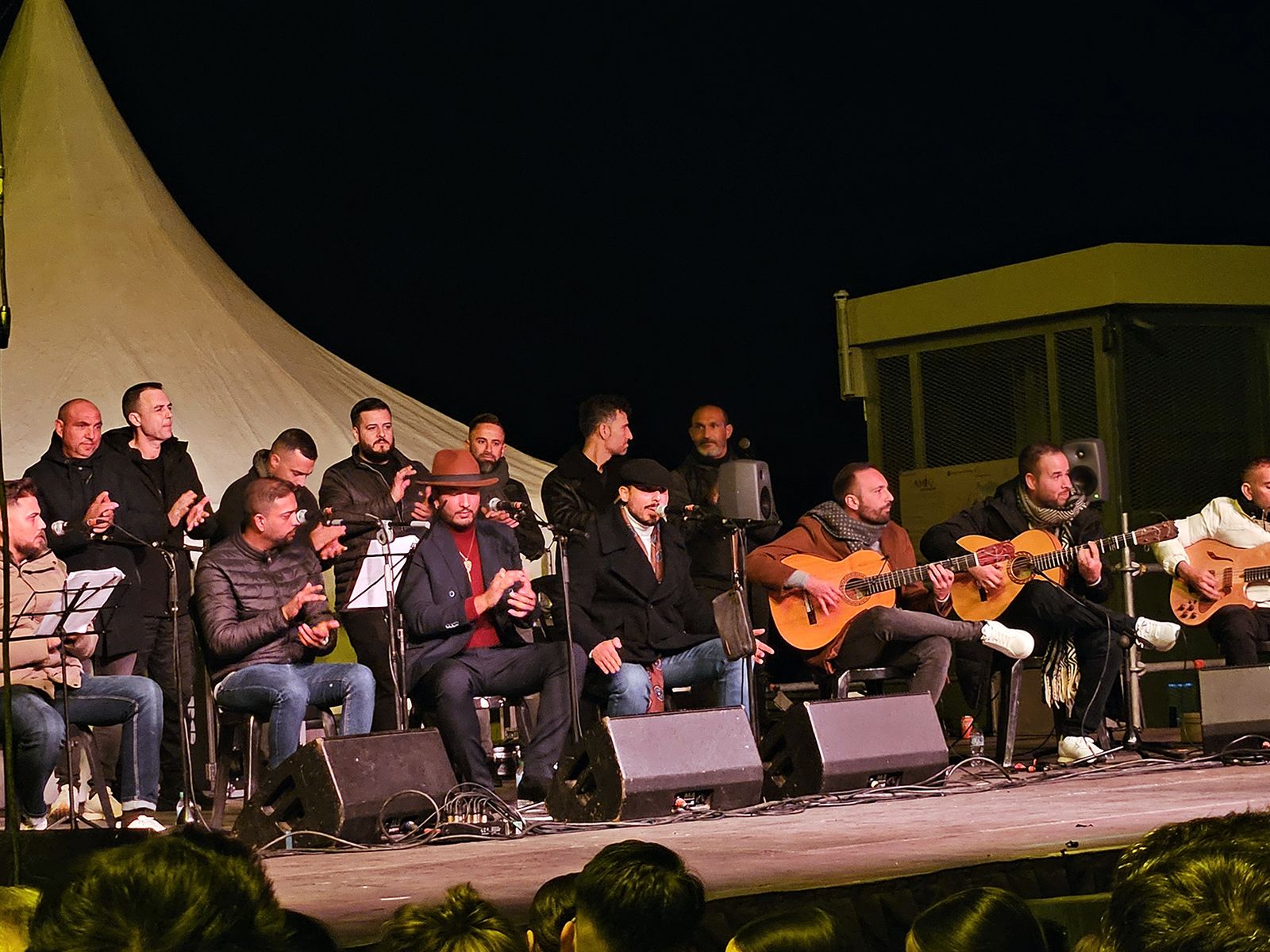 Miembros de Chanqueños Pa’ Belén durante su gran actuación.