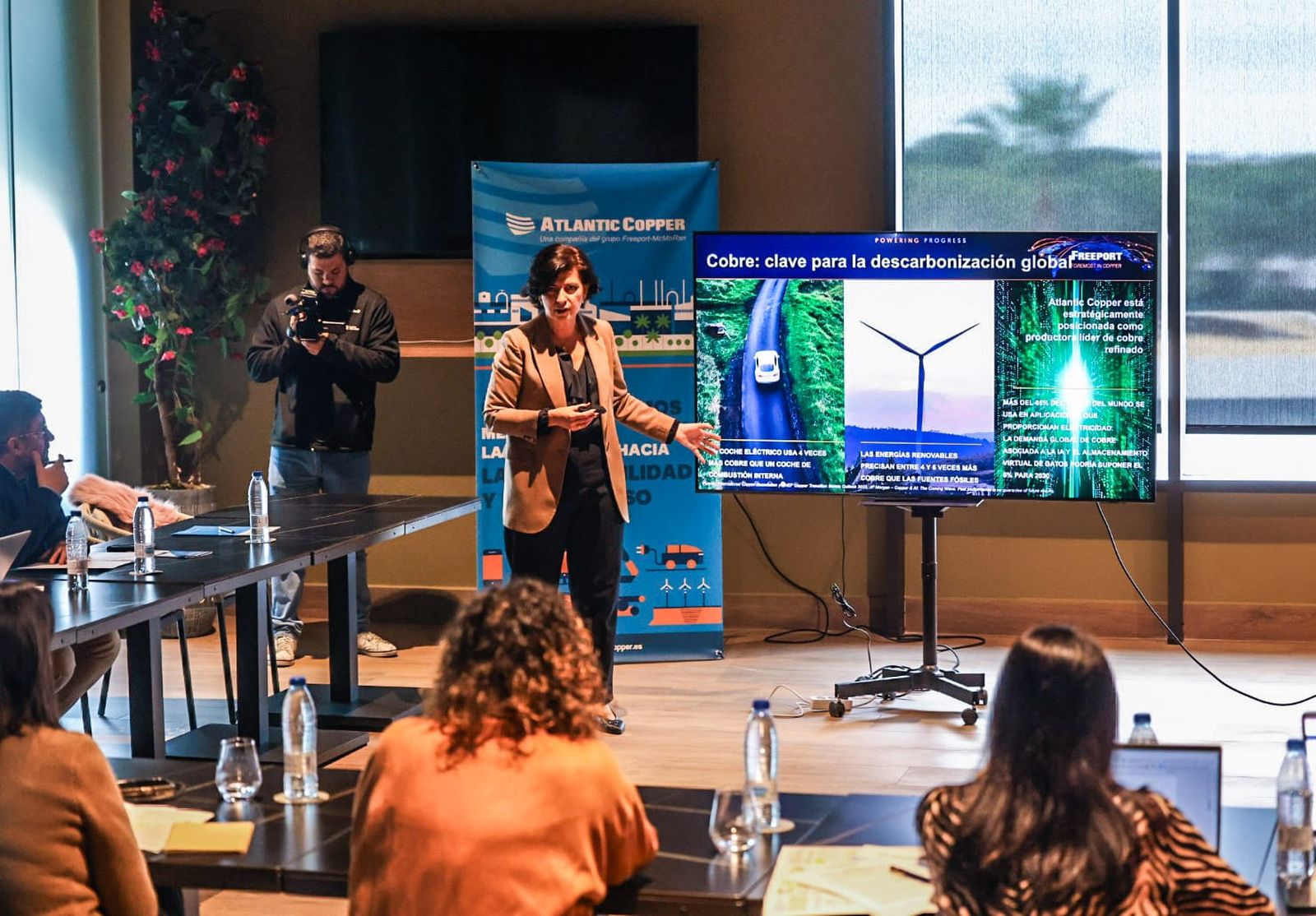 Macarena Gutiérrez explica ante los medios la puesta en marcha de CirCular.