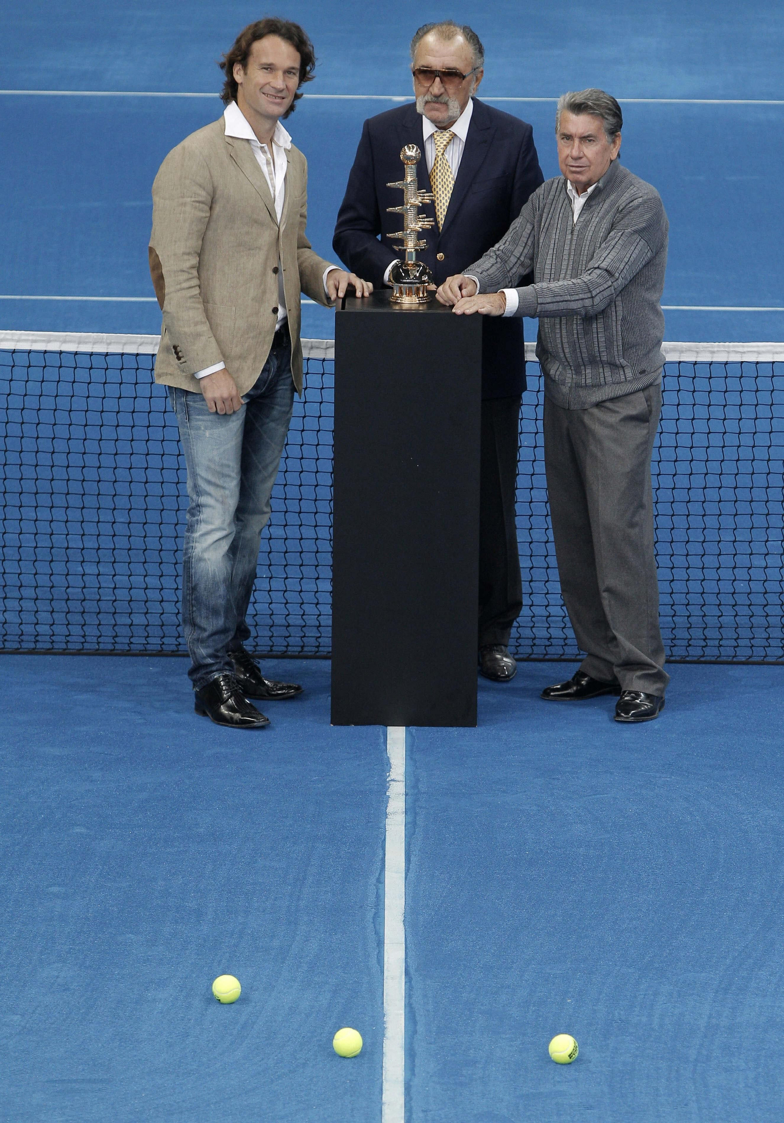 Las fotos de la vida de Manolo Santana