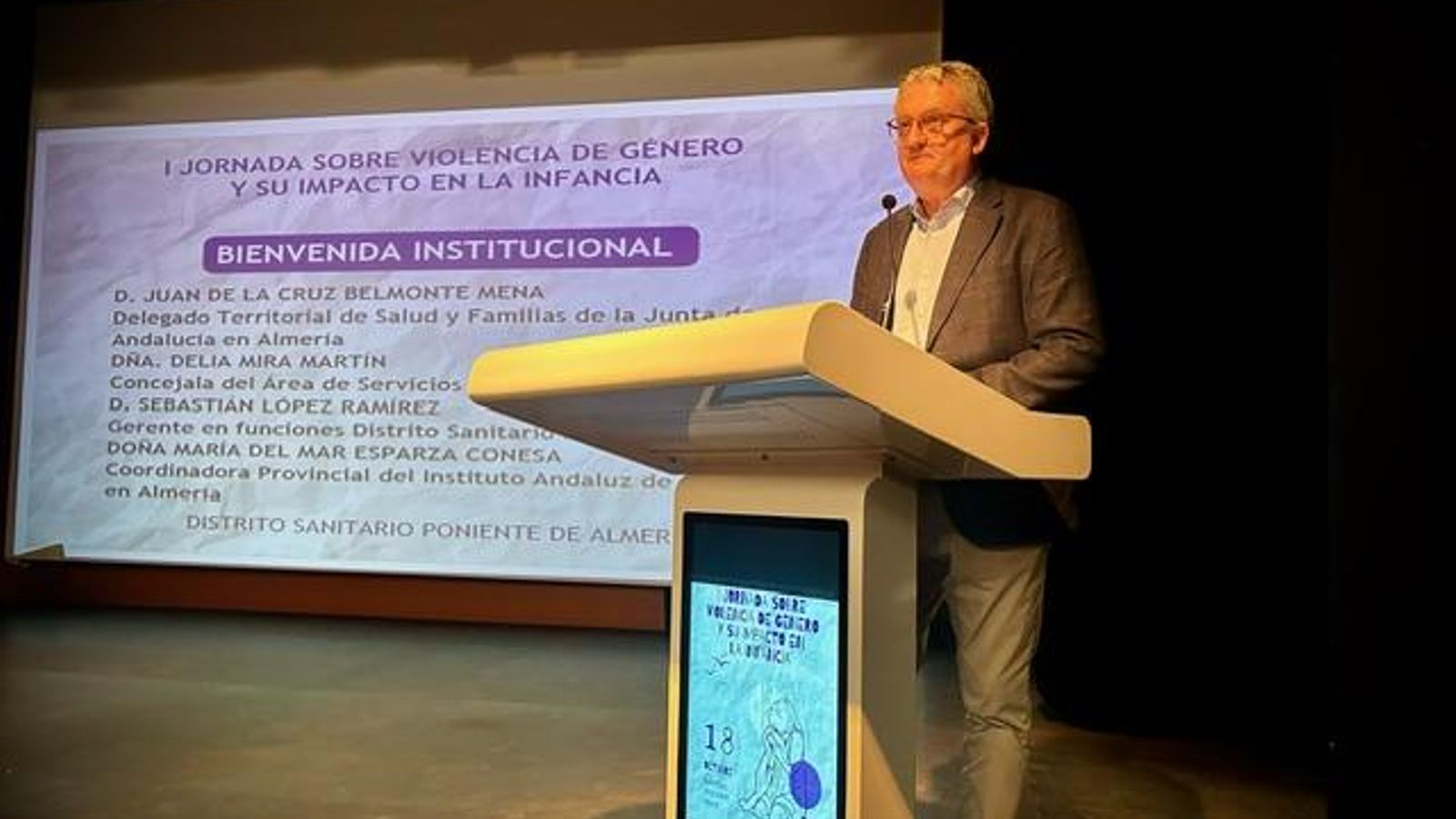 Juan de la Cruz Belmonte, delegado territorial de Salud y Consumo, en las jornadas sobre violencia de género.