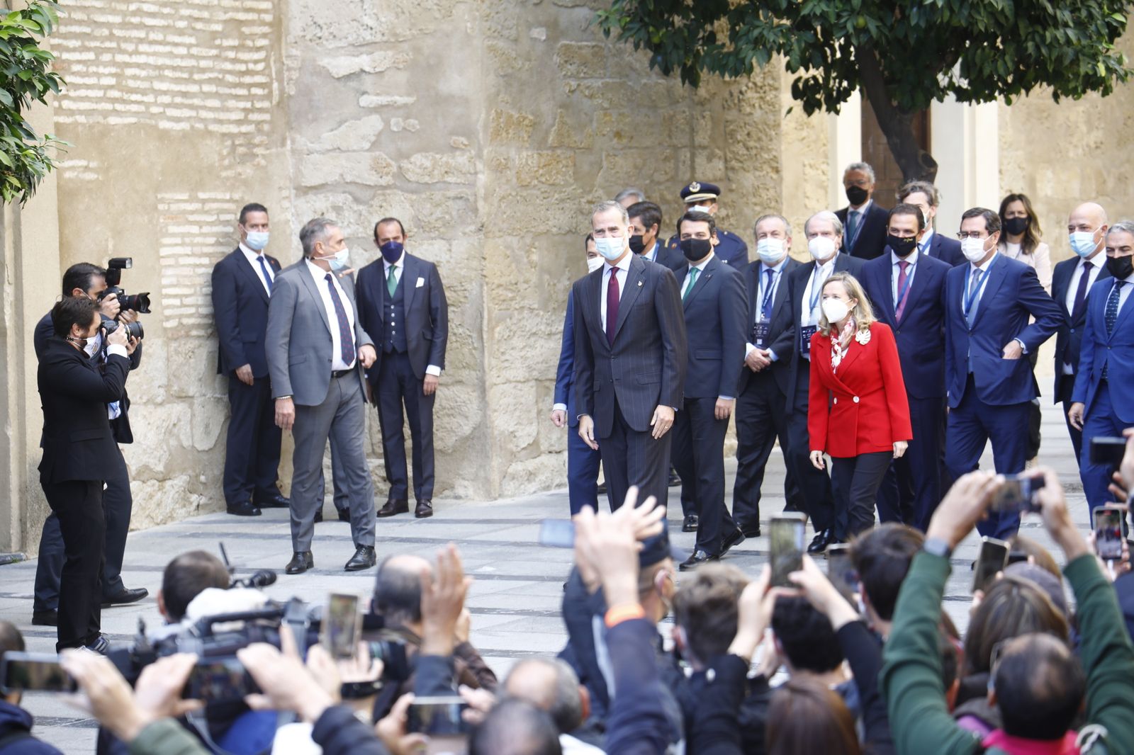 La clausura del Rey del  Congreso de Directivos de CEDE en Córdoba, en fotografías