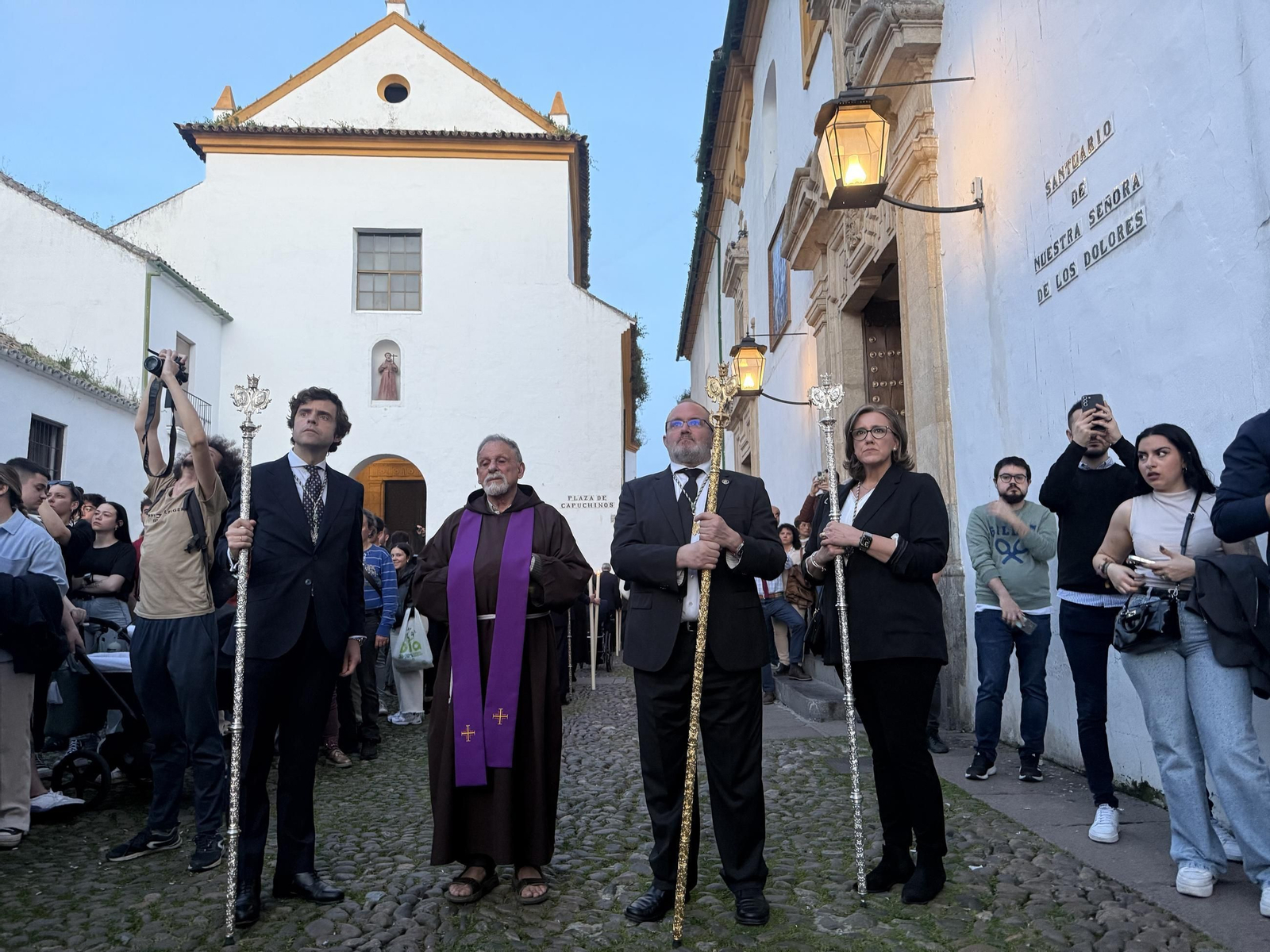 El vía crucis del Señor de la Humildad y Paciencia de Córdoba, en imágenes