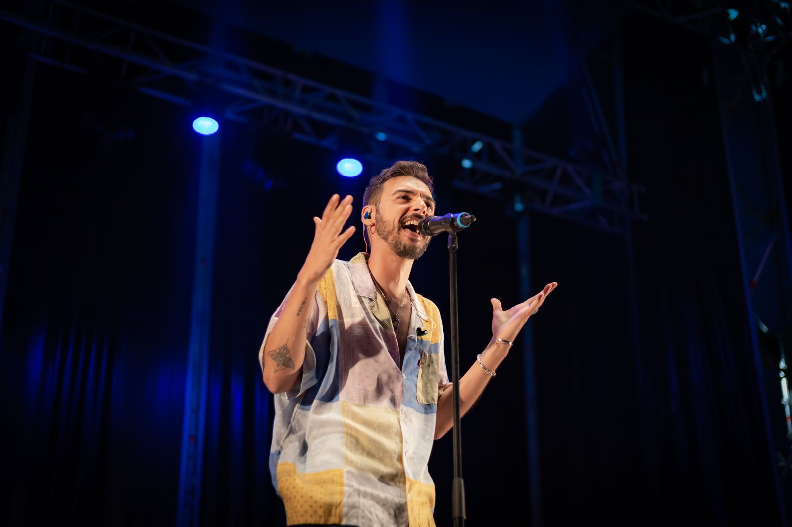 Búscate en el concierto de Raulé en Bahía Sound