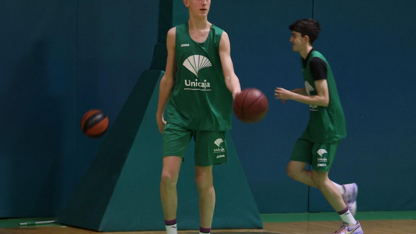 August Moller entrena en Los Guindos