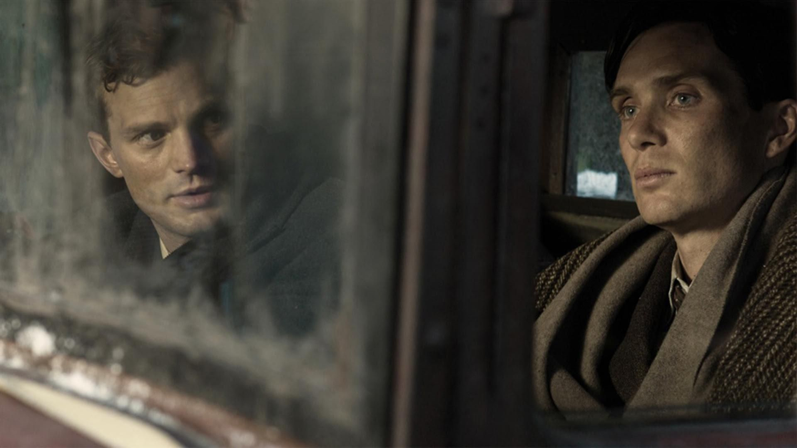 Los actores Jamie Dornan y Cillian Murphy, en una escena de 'Operación Anthropoid'.