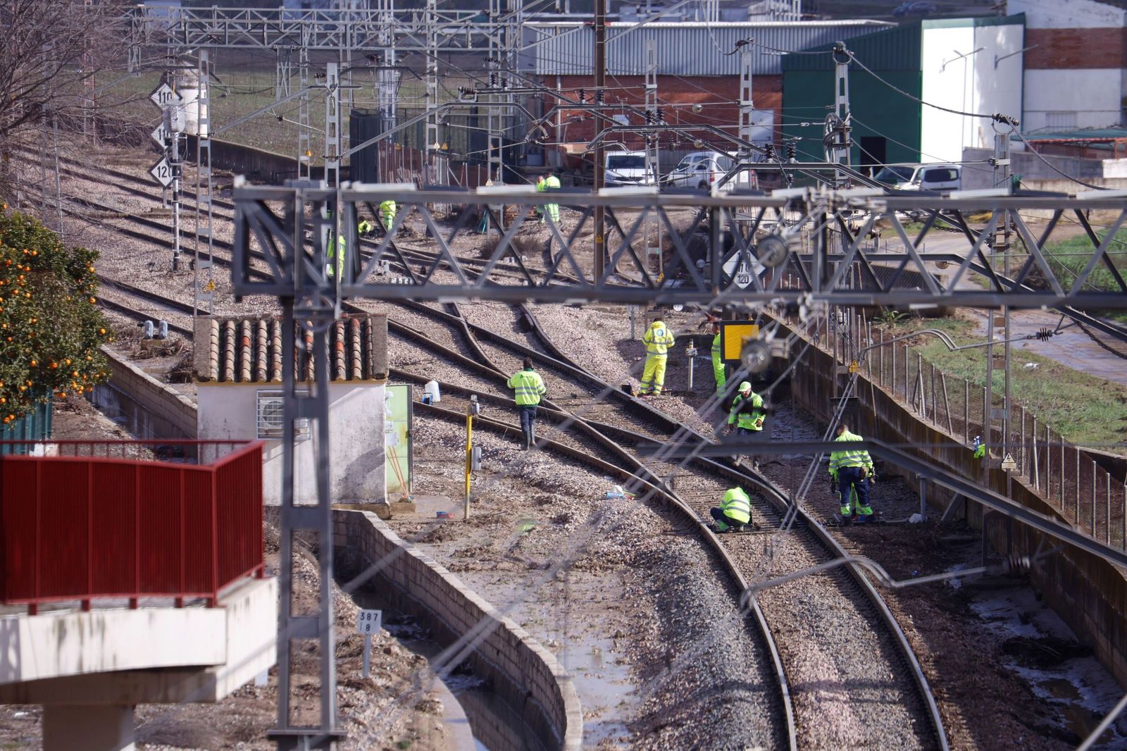 Caída de un muro de contención en Villa del Río