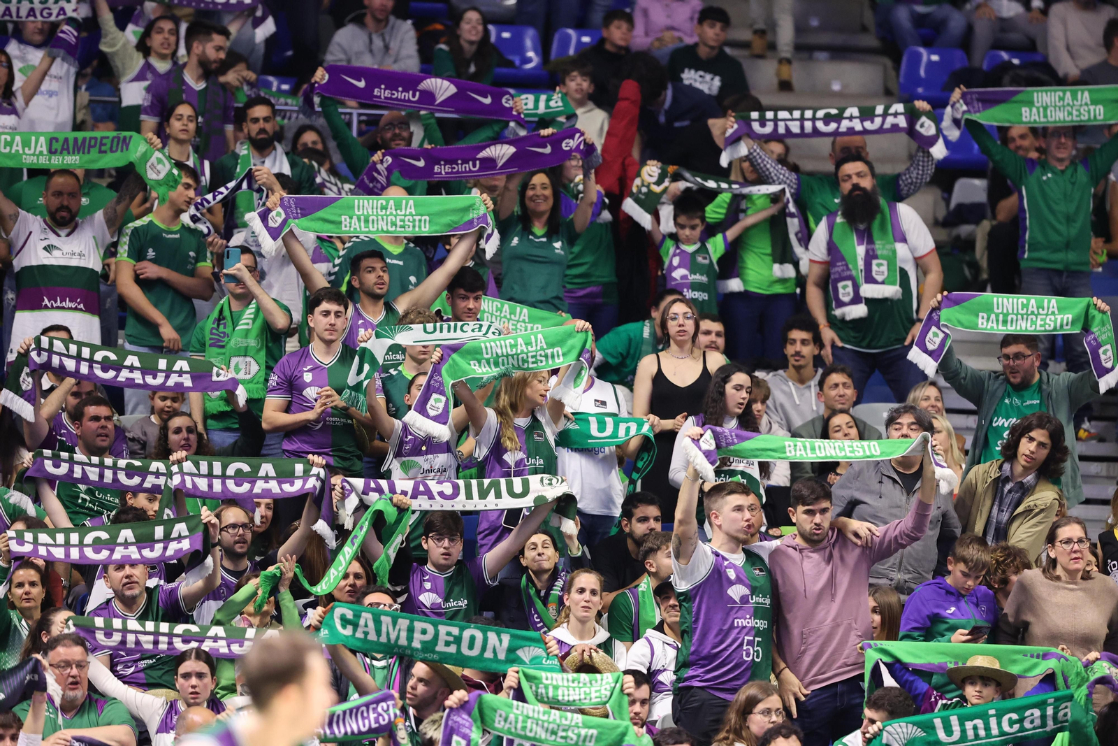 Búscate en las gradas del Carpena en el Unicaja - Básket Girona