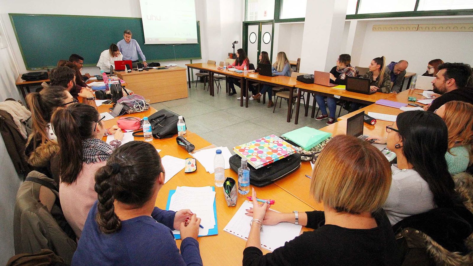 A lo largo de las 95 horas, ponentes expertos del sector narrarán sus experiencias profesionales y formarán a los inscritos.