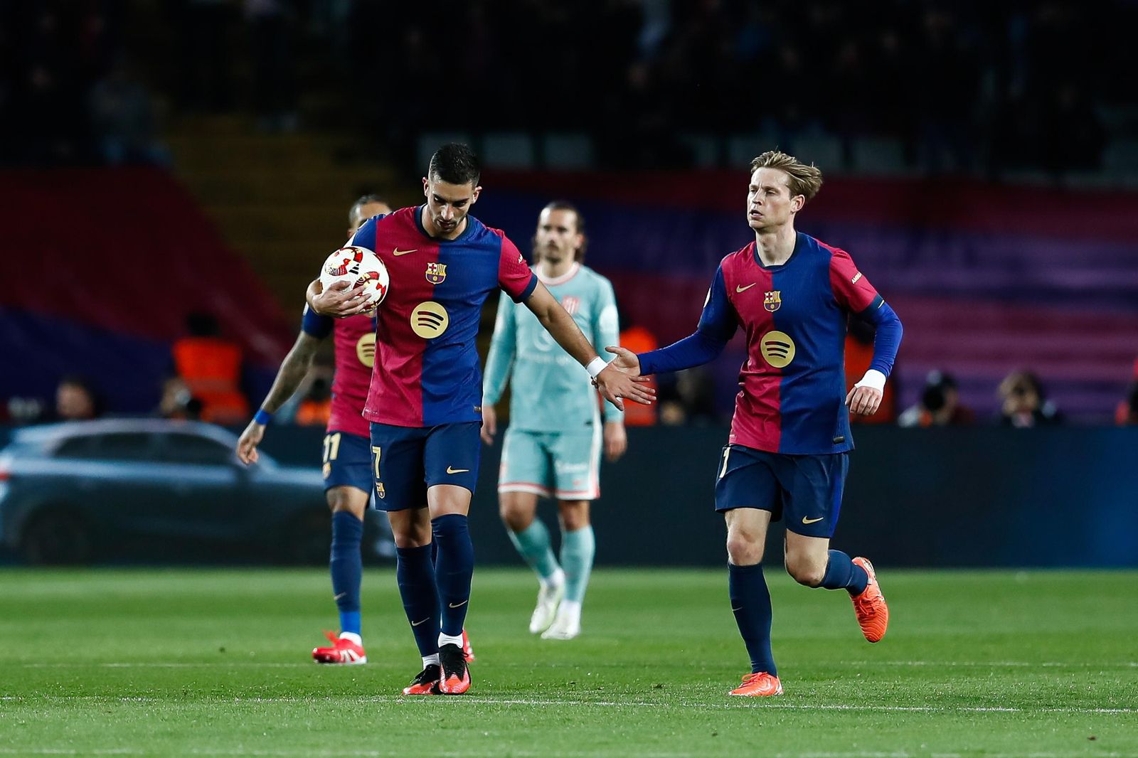 Las fotos del espectacular Barcelona - Atlético de Madrid