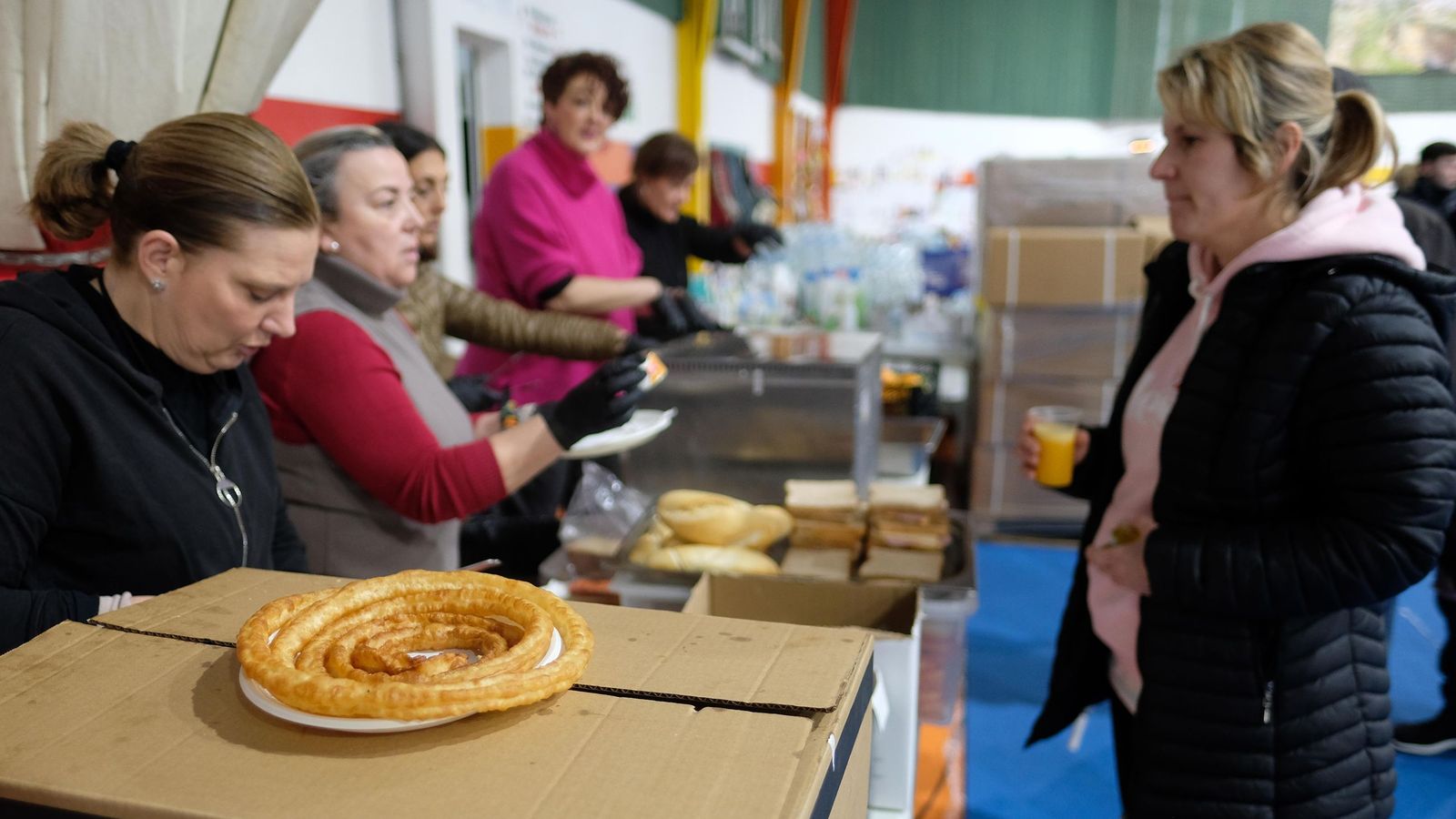 Los desayunos incluyen todo tipo de alimentos, incluso churros.