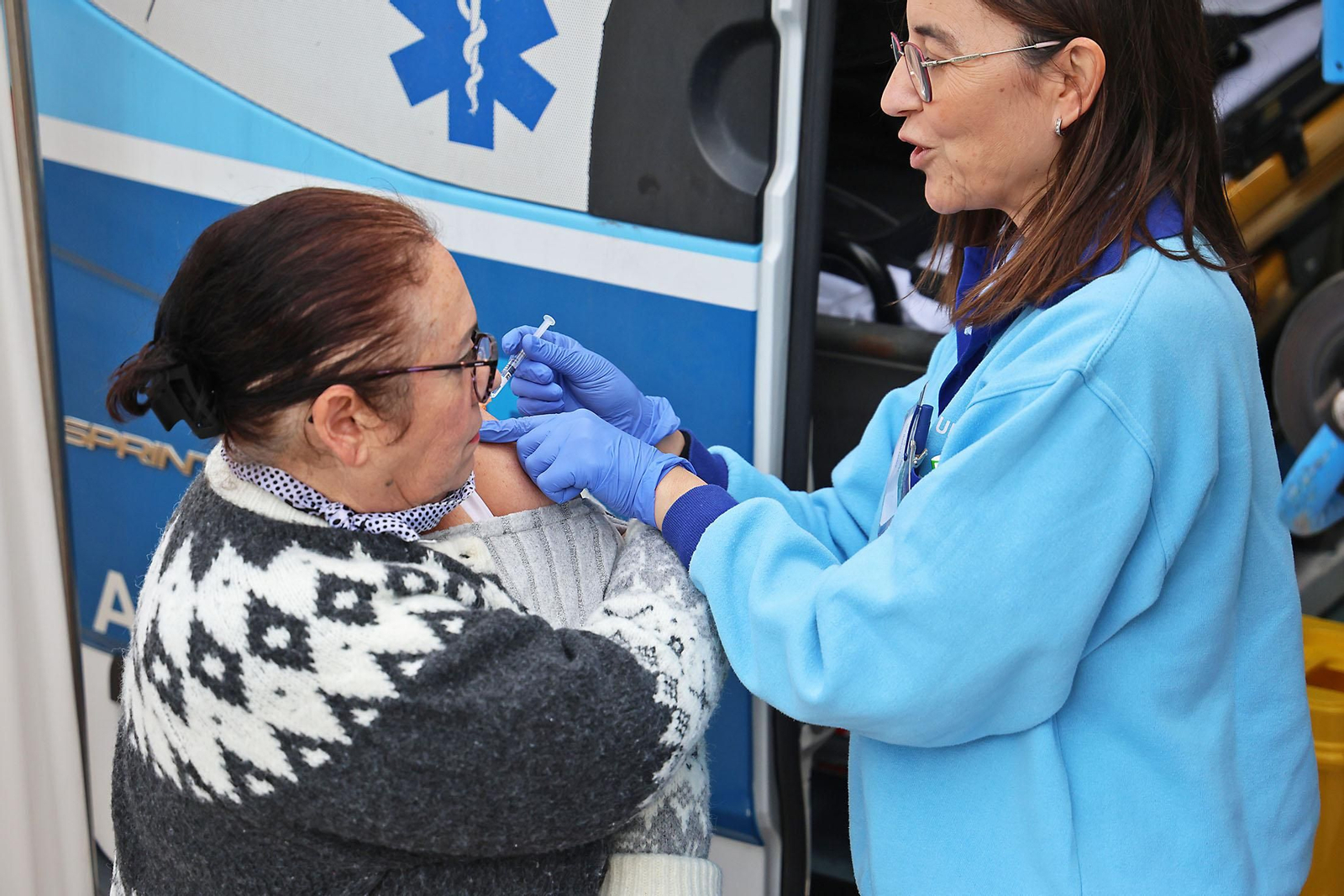 Imágenes de la jornada de vacunación sin cita frente a la gripe y el Covid-19