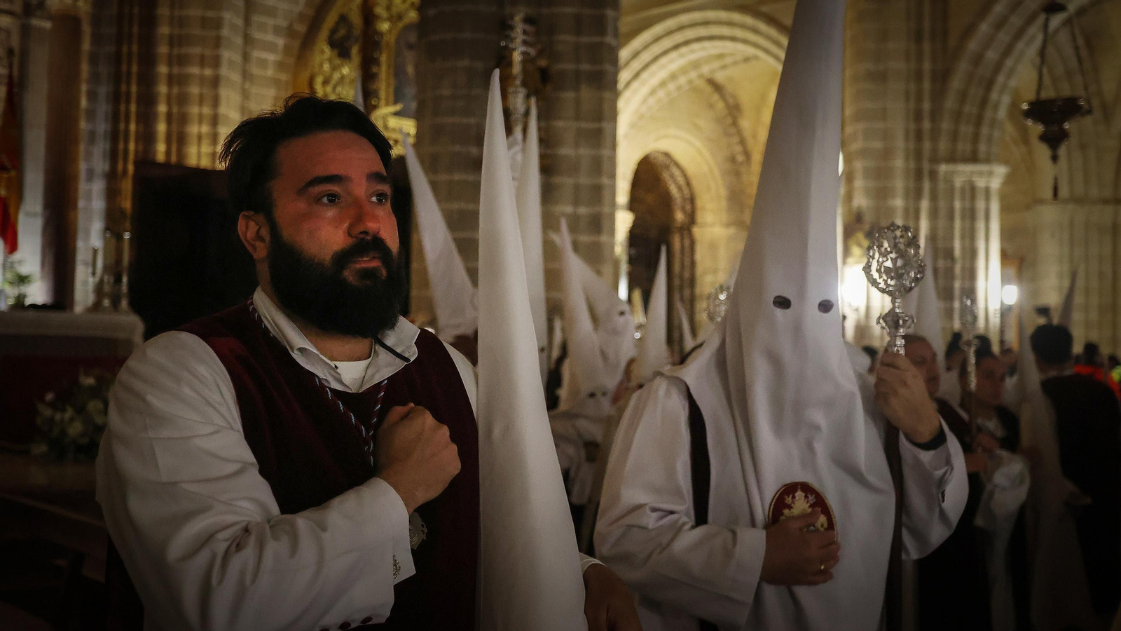 Bondad, Salvación y Clemencia se refugian en la Catedral y La Salud en San Francisco