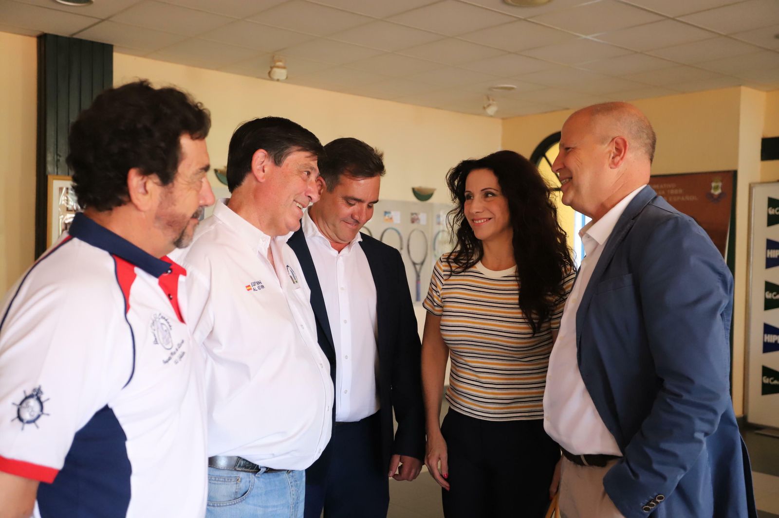 Santos, Ruiz e Imbroda se reunieron con clubes y asociaciones deportivas.