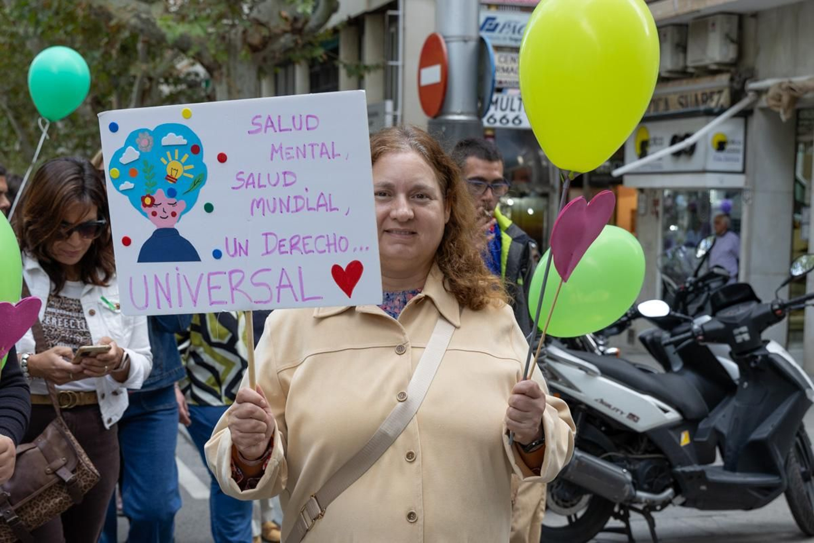 Marcha organizada con motivo del Día Mundial de la Salud Mental, en imágenes