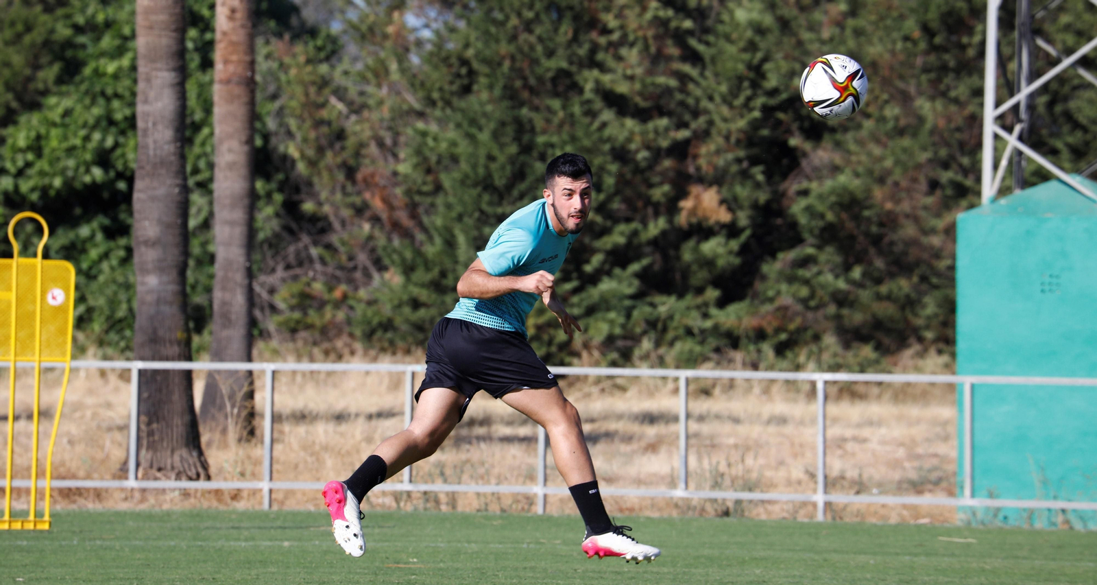 La plantilla del Córdoba CF 21-22, uno a uno