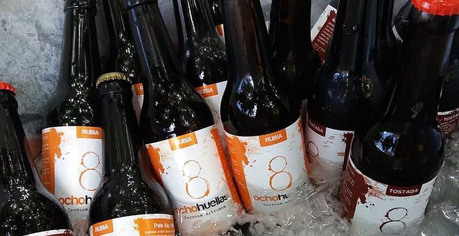 Botellas de Ocho Huellas