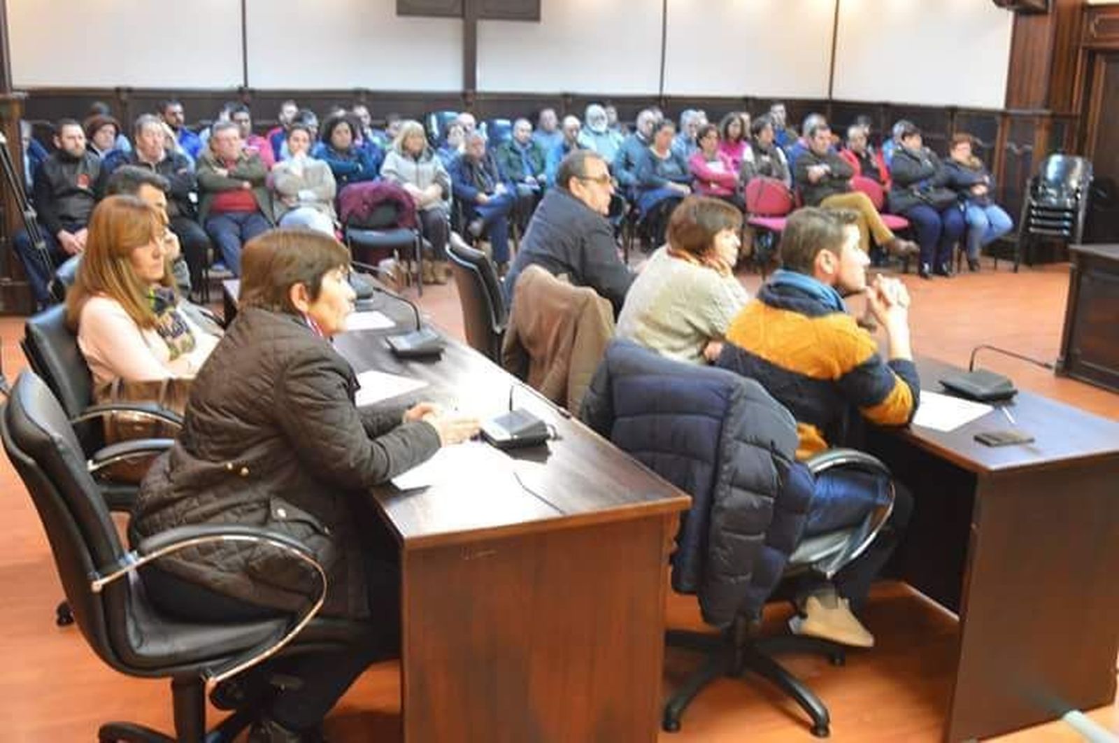 Reunión de colectivos y asociaciones que se celebró el lunes en el Ayuntamiento de Pedrera.