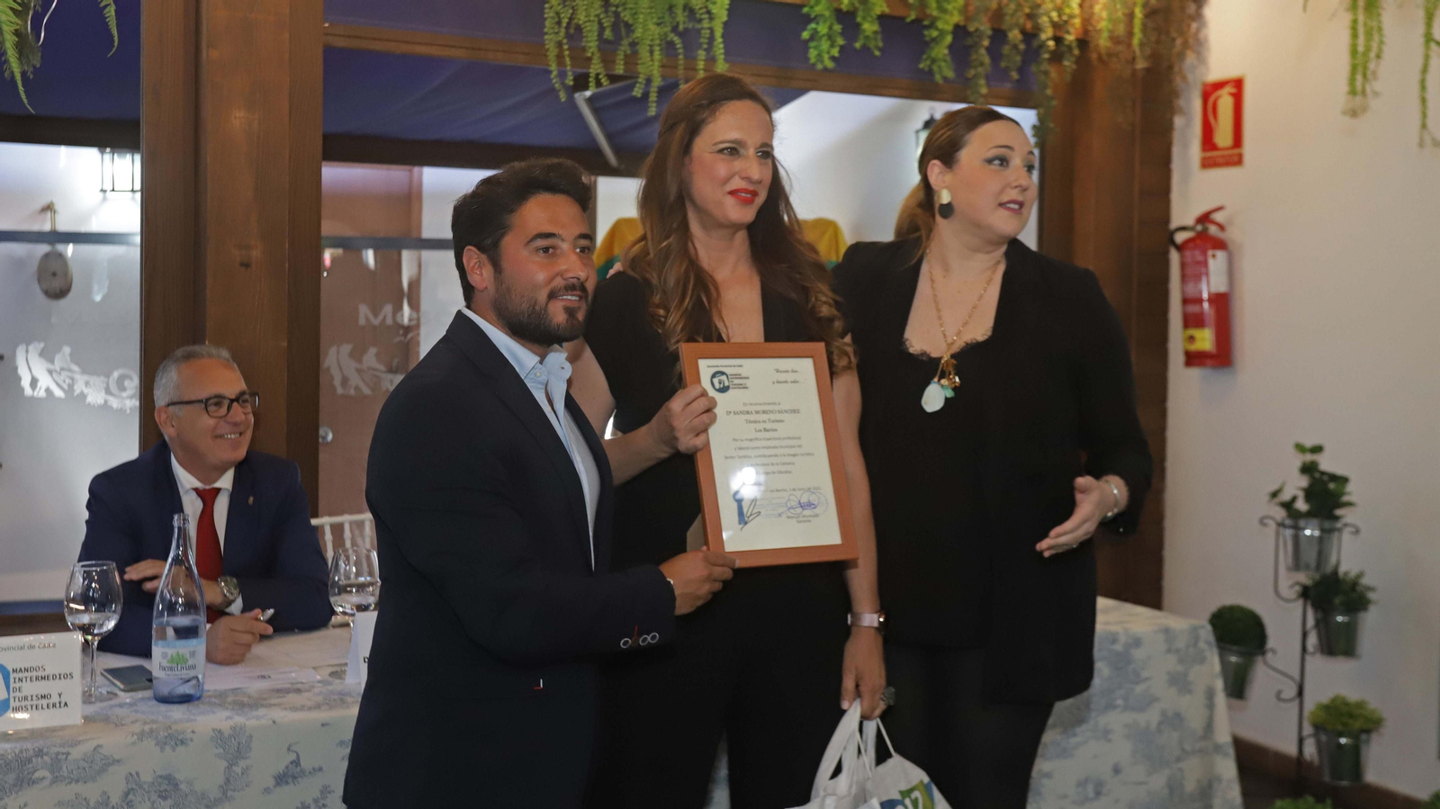 Fotos de la entrega de los premios de Mando Intermedios de Turismo y Hostelería en Palmones