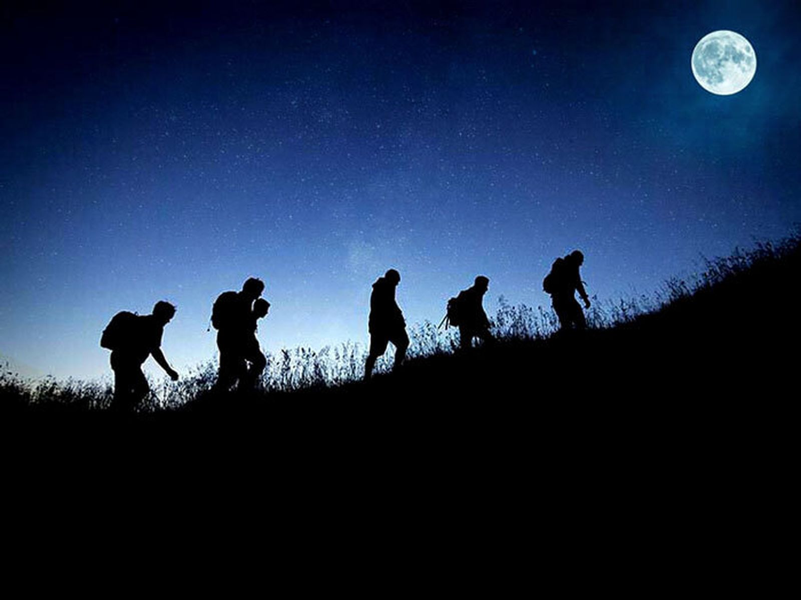 La ruta arrancará a las 20:00 horas de la Playa de Los Muertos