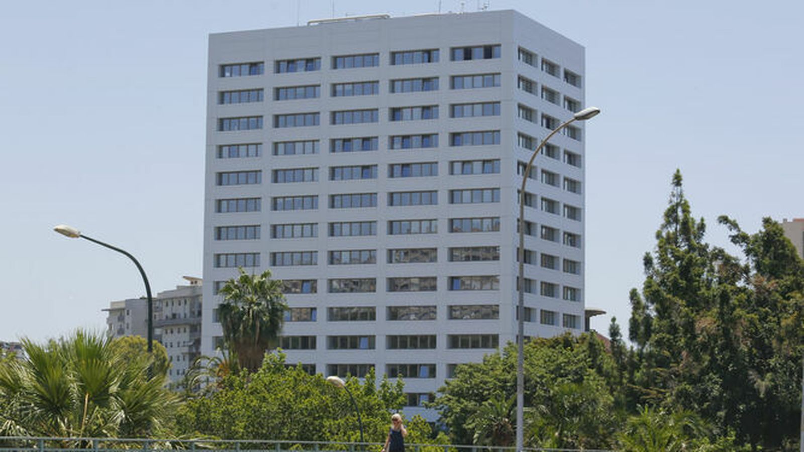 El edificio de usos múltiples, donde se ubica la Delegación de Educación