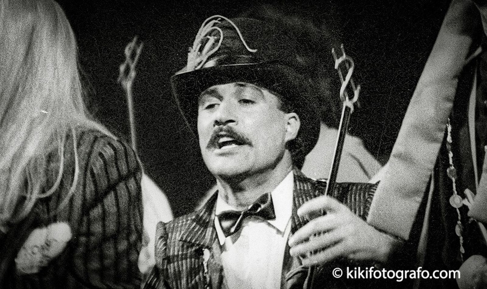 Javier Osuna en la polémica chirigota 'Los tontos de capirote'