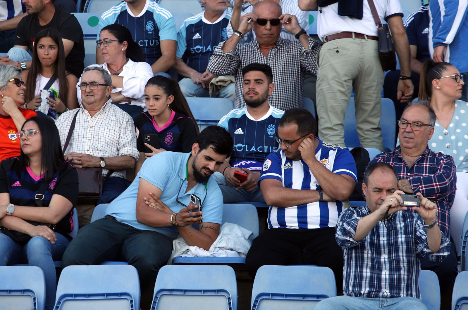 Imágenes del ambiente en el Recre-Jerez
