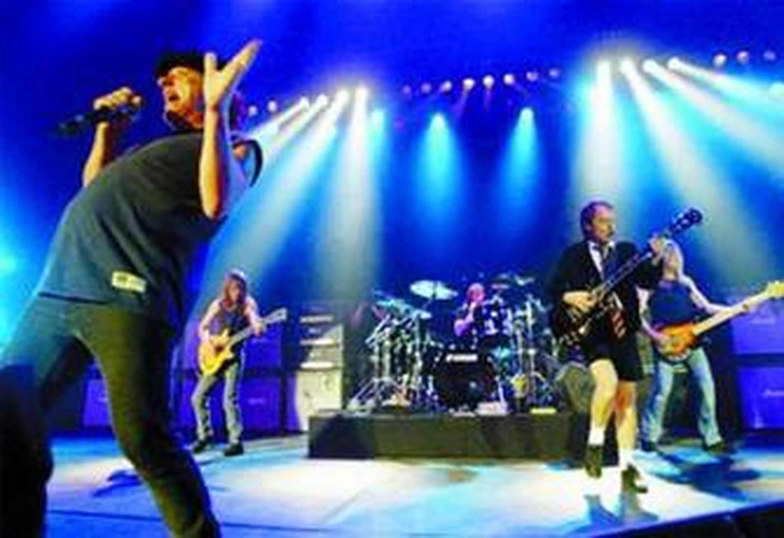 AC/DC reedita el DVD de su concierto madrileño 'No bull'